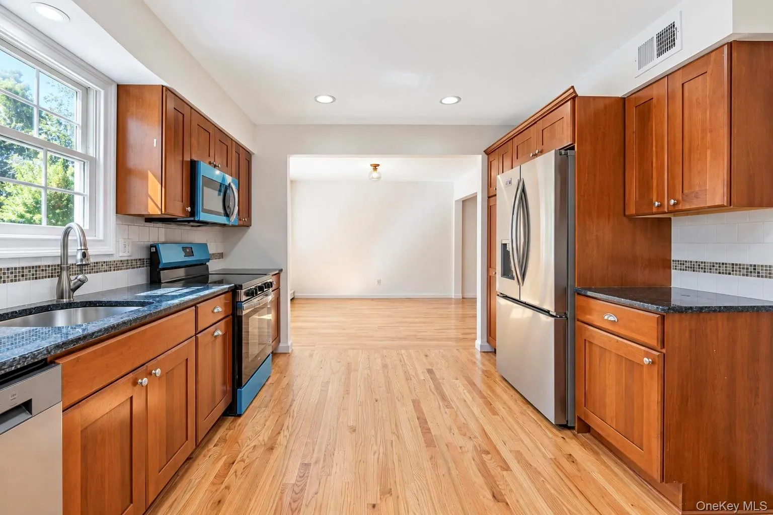 284 Marlin Street, Huntington, NY, 4 Bedrooms Bedrooms, 9 Rooms Rooms,2 BathroomsBathrooms,Residential,For Rent,Marlin Street,0,1051763 284 Marlin Street, Huntington, NY, 4 Bedrooms Bedrooms, 9 Rooms Rooms,2 BathroomsBathrooms,Residential,For Rent,Marlin Street,0,1051763