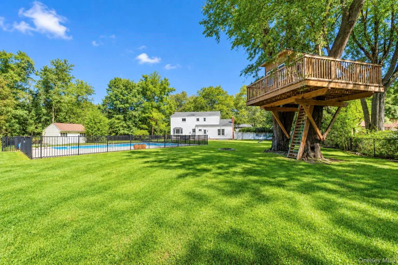 284 Marlin Street, Huntington, NY, 4 Bedrooms Bedrooms, 9 Rooms Rooms,2 BathroomsBathrooms,Residential,For Rent,Marlin Street,0,1051763 284 Marlin Street, Huntington, NY, 4 Bedrooms Bedrooms, 9 Rooms Rooms,2 BathroomsBathrooms,Residential,For Rent,Marlin Street,0,1051763