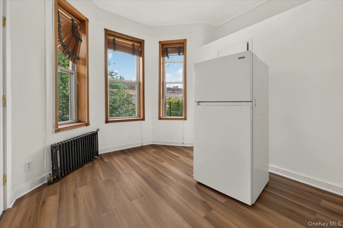 458 Drew, New York, NY, 2 Bedroom Bedrooms, 5 Room Rooms,1 BathroomBathrooms,Residential Lease,For Rent,Drew,0,1051769 458 Drew, New York, NY, 2 Bedroom Bedrooms, 5 Room Rooms,1 BathroomBathrooms,Residential Lease,For Rent,Drew,0,1051769