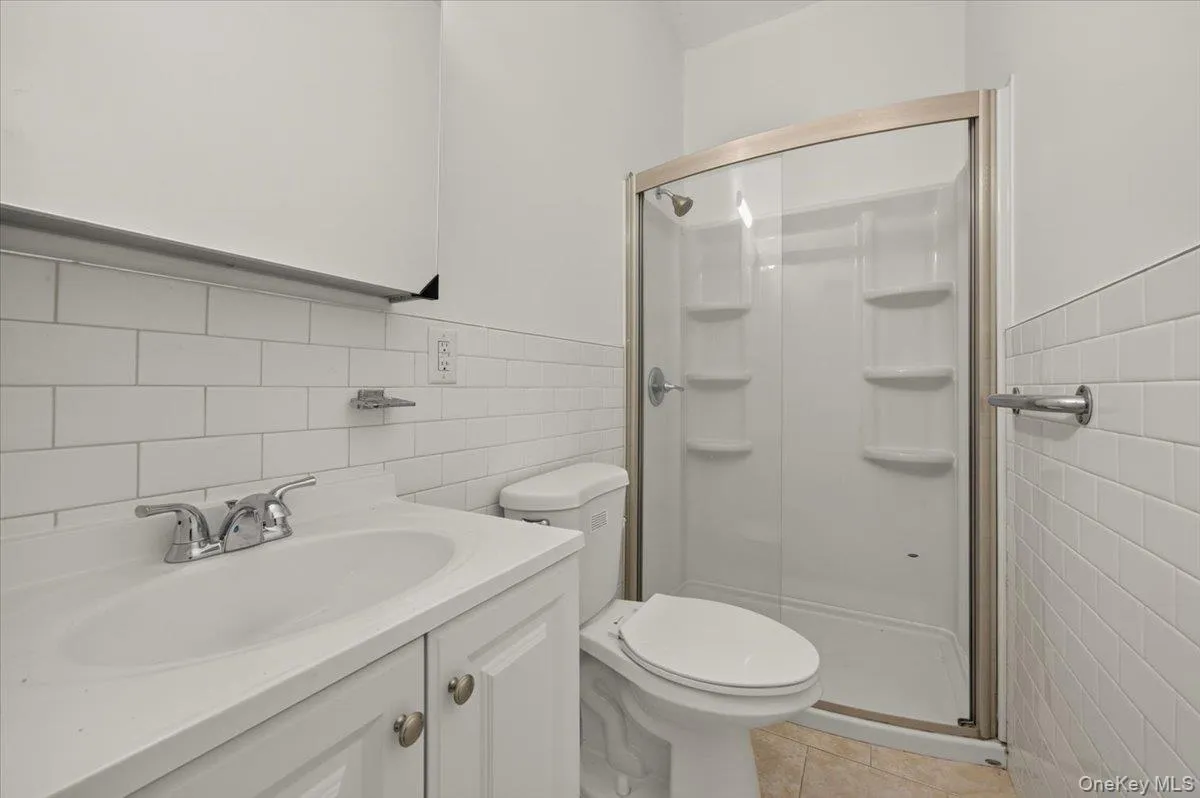 458 Drew, New York, NY, 2 Bedroom Bedrooms, 5 Room Rooms,1 BathroomBathrooms,Residential Lease,For Rent,Drew,0,1051769 458 Drew, New York, NY, 2 Bedroom Bedrooms, 5 Room Rooms,1 BathroomBathrooms,Residential Lease,For Rent,Drew,0,1051769