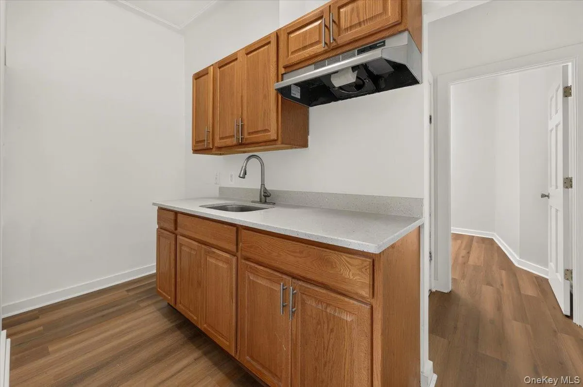 458 Drew, New York, NY, 2 Bedroom Bedrooms, 5 Room Rooms,1 BathroomBathrooms,Residential Lease,For Rent,Drew,0,1051769 458 Drew, New York, NY, 2 Bedroom Bedrooms, 5 Room Rooms,1 BathroomBathrooms,Residential Lease,For Rent,Drew,0,1051769