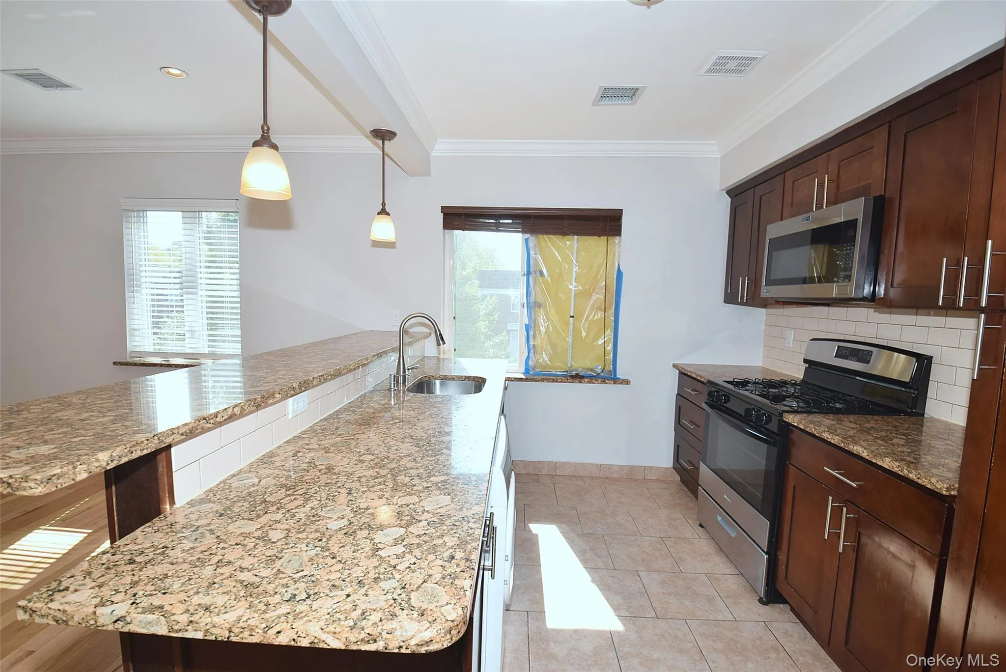 7376 197th Street, New York, NY, 2 Bedrooms Bedrooms, 5 Rooms Rooms,1 BathroomBathrooms,Residential Lease,For Rent,197th,0,1051776 7376 197th Street, New York, NY, 2 Bedrooms Bedrooms, 5 Rooms Rooms,1 BathroomBathrooms,Residential Lease,For Rent,197th,0,1051776