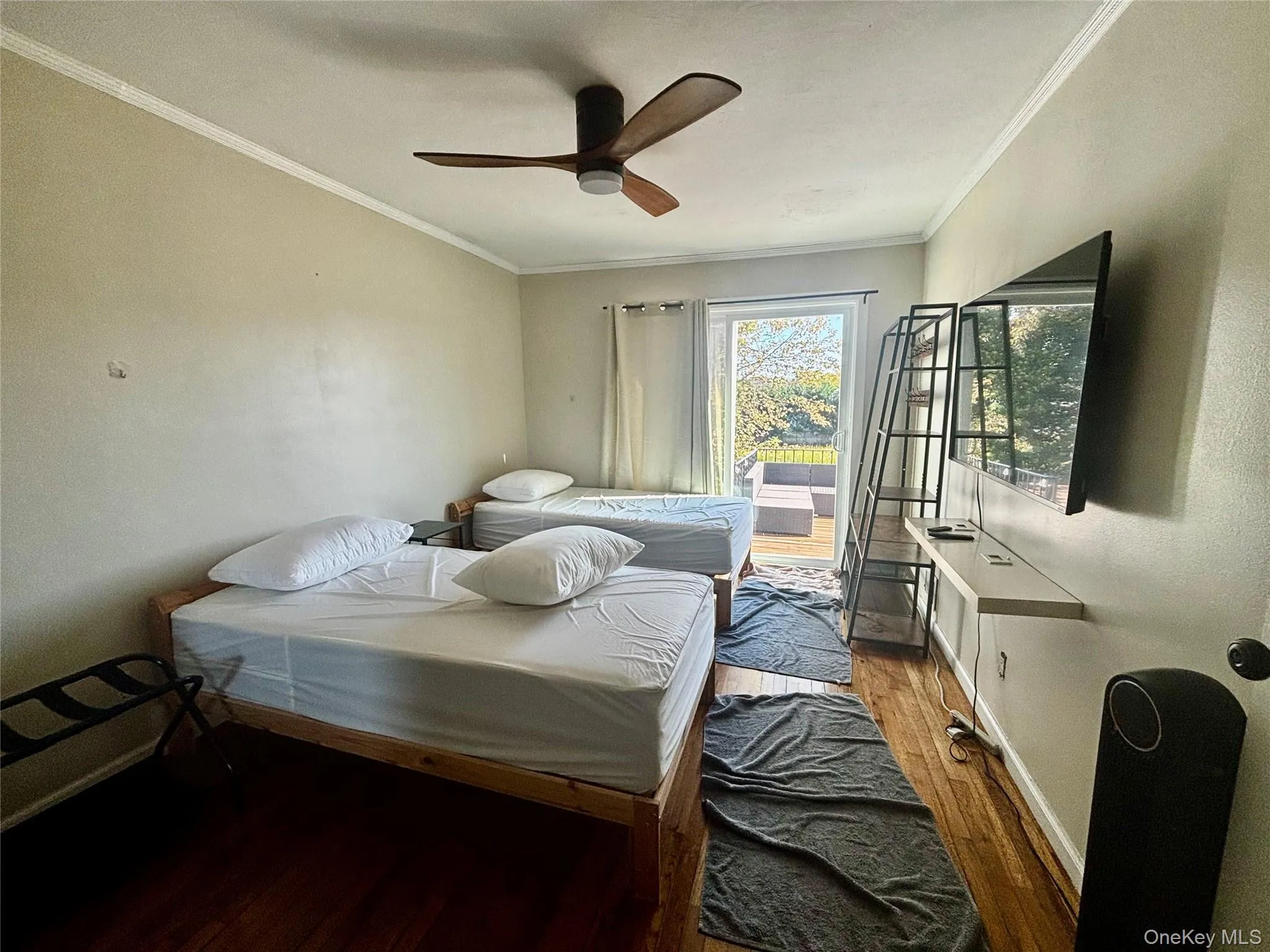 254-40 Craft Avenue, New York, NY, 3 Bedrooms Bedrooms, 6 Rooms Rooms,1 BathroomBathrooms,Residential Lease,For Rent,Craft,0,1051783 254-40 Craft Avenue, New York, NY, 3 Bedrooms Bedrooms, 6 Rooms Rooms,1 BathroomBathrooms,Residential Lease,For Rent,Craft,0,1051783