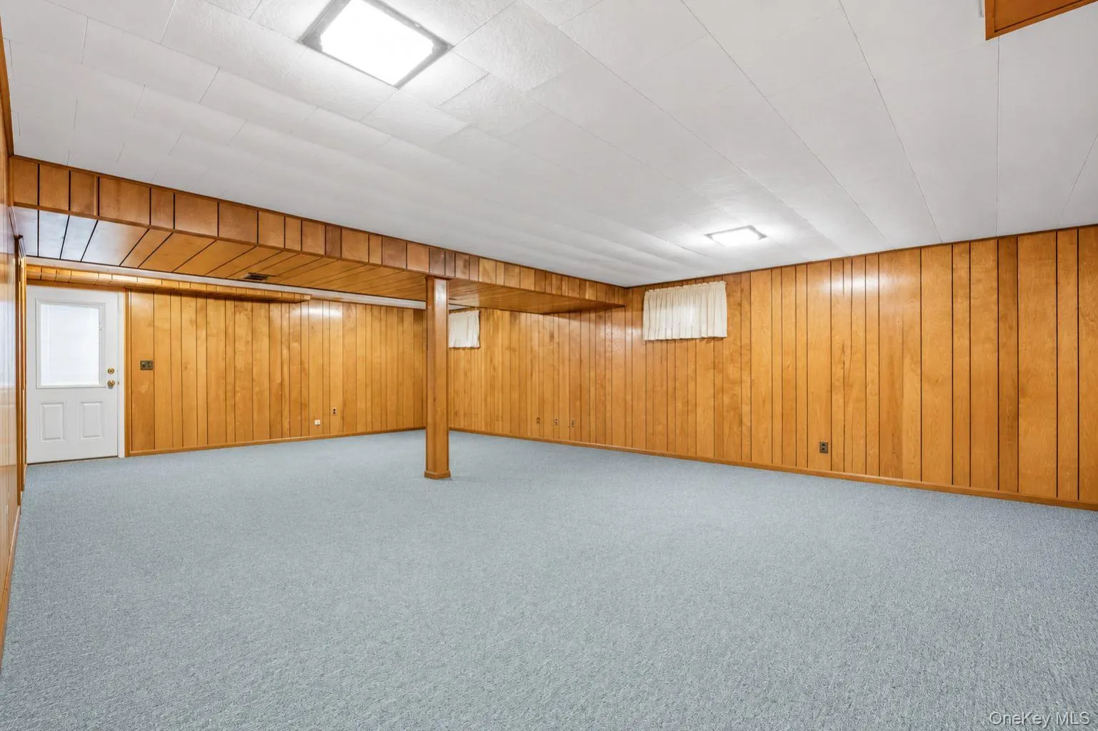 45 Berkshire Road, Oyster Bay, NY, 4 Bedrooms Bedrooms, 7 Rooms Rooms,1 BathroomBathrooms,Residential,For Rent,Berkshire,0,1051784 45 Berkshire Road, Oyster Bay, NY, 4 Bedrooms Bedrooms, 7 Rooms Rooms,1 BathroomBathrooms,Residential,For Rent,Berkshire,0,1051784