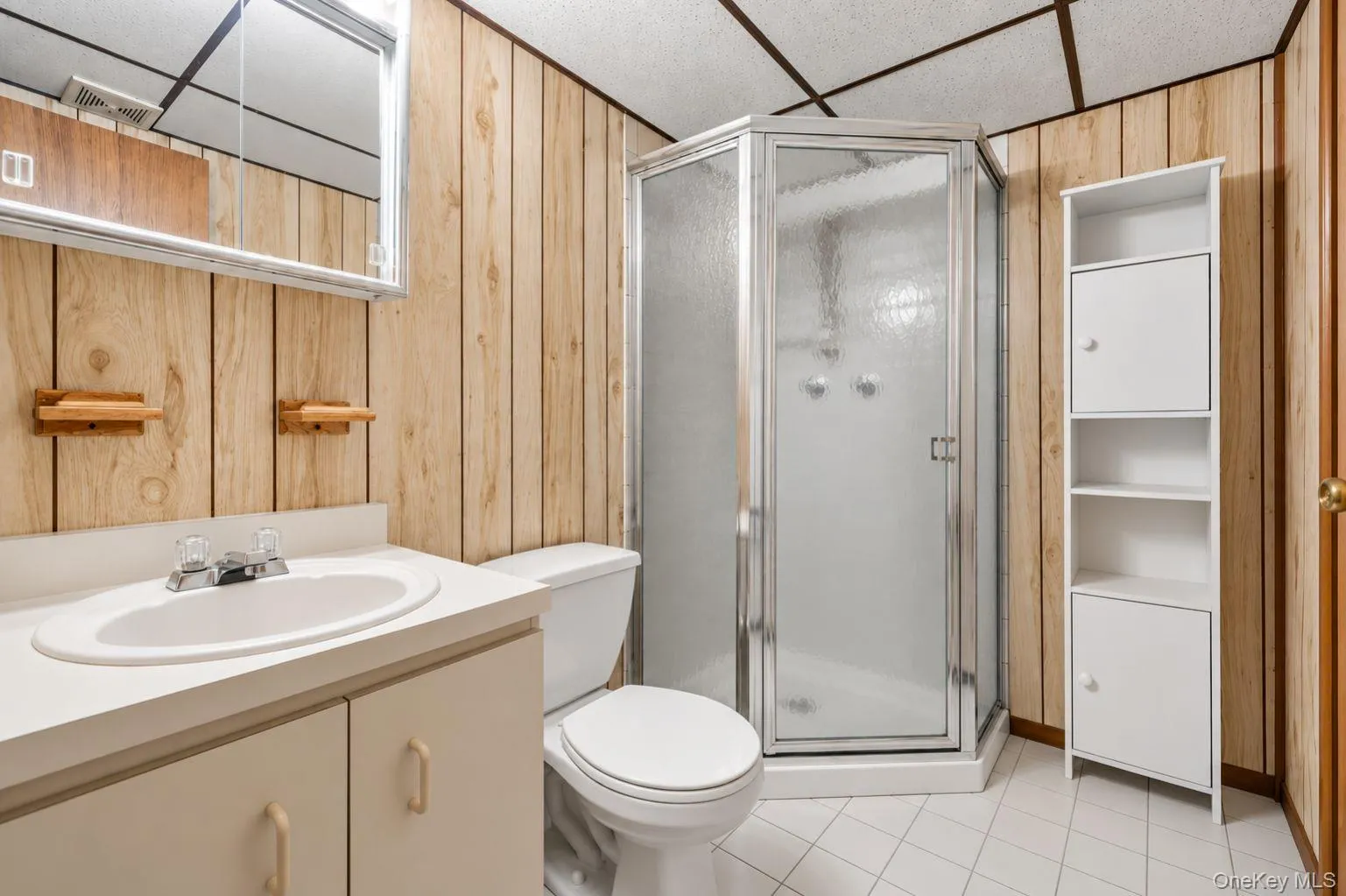 45 Berkshire Road, Oyster Bay, NY, 4 Bedrooms Bedrooms, 7 Rooms Rooms,1 BathroomBathrooms,Residential,For Rent,Berkshire,0,1051784 45 Berkshire Road, Oyster Bay, NY, 4 Bedrooms Bedrooms, 7 Rooms Rooms,1 BathroomBathrooms,Residential,For Rent,Berkshire,0,1051784