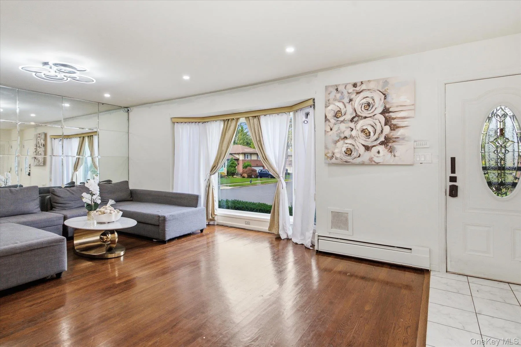 2 Goldfield Street, Huntington, NY, 3 Bedrooms Bedrooms, 6 Rooms Rooms,3 BathroomsBathrooms,Residential,For Rent,Goldfield,0,1051791 2 Goldfield Street, Huntington, NY, 3 Bedrooms Bedrooms, 6 Rooms Rooms,3 BathroomsBathrooms,Residential,For Rent,Goldfield,0,1051791