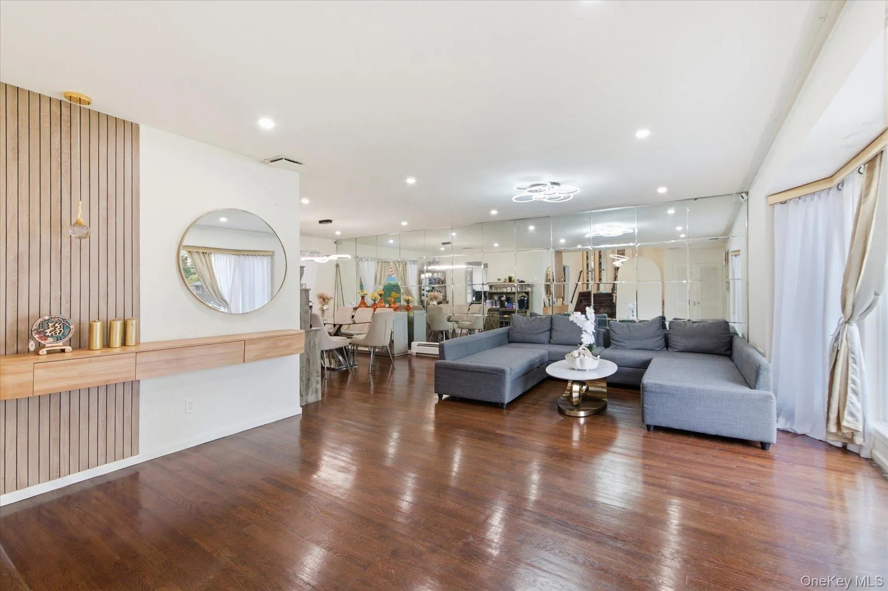 2 Goldfield Street, Huntington, NY, 3 Bedrooms Bedrooms, 6 Rooms Rooms,3 BathroomsBathrooms,Residential,For Rent,Goldfield,0,1051791 2 Goldfield Street, Huntington, NY, 3 Bedrooms Bedrooms, 6 Rooms Rooms,3 BathroomsBathrooms,Residential,For Rent,Goldfield,0,1051791