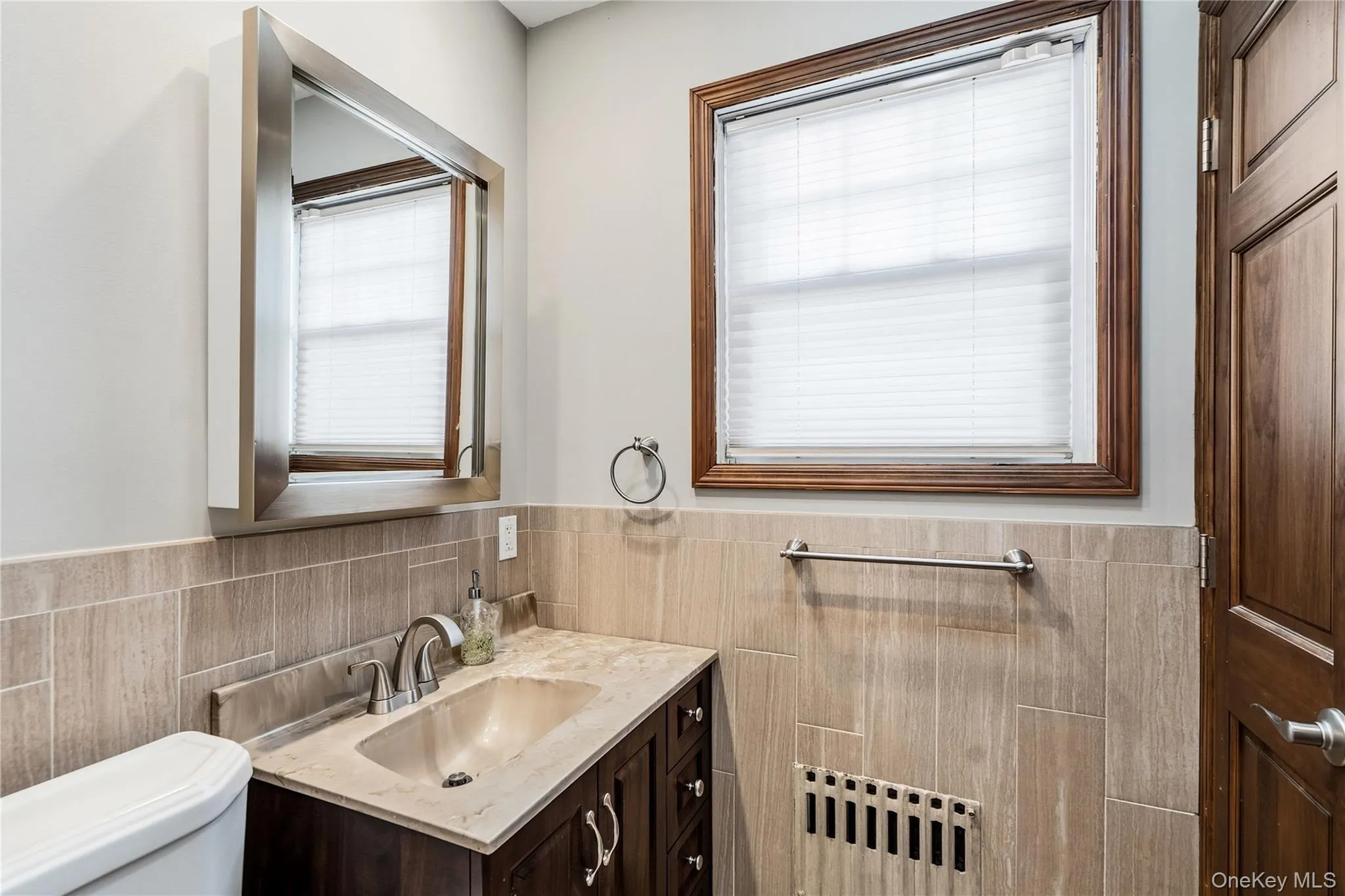 120 High Street, Babylon, NY, 3 Bedrooms Bedrooms, 7 Rooms Rooms,2 BathroomsBathrooms,Residential Lease,For Rent,High,0,1051792 120 High Street, Babylon, NY, 3 Bedrooms Bedrooms, 7 Rooms Rooms,2 BathroomsBathrooms,Residential Lease,For Rent,High,0,1051792