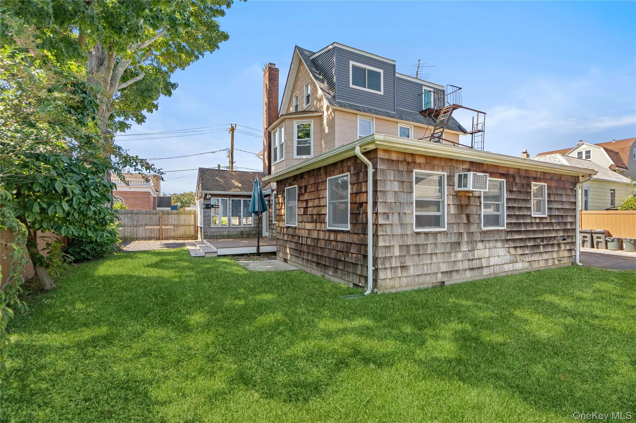 120 High Street, Babylon, NY, 3 Bedrooms Bedrooms, 7 Rooms Rooms,2 BathroomsBathrooms,Residential Lease,For Rent,High,0,1051792 120 High Street, Babylon, NY, 3 Bedrooms Bedrooms, 7 Rooms Rooms,2 BathroomsBathrooms,Residential Lease,For Rent,High,0,1051792