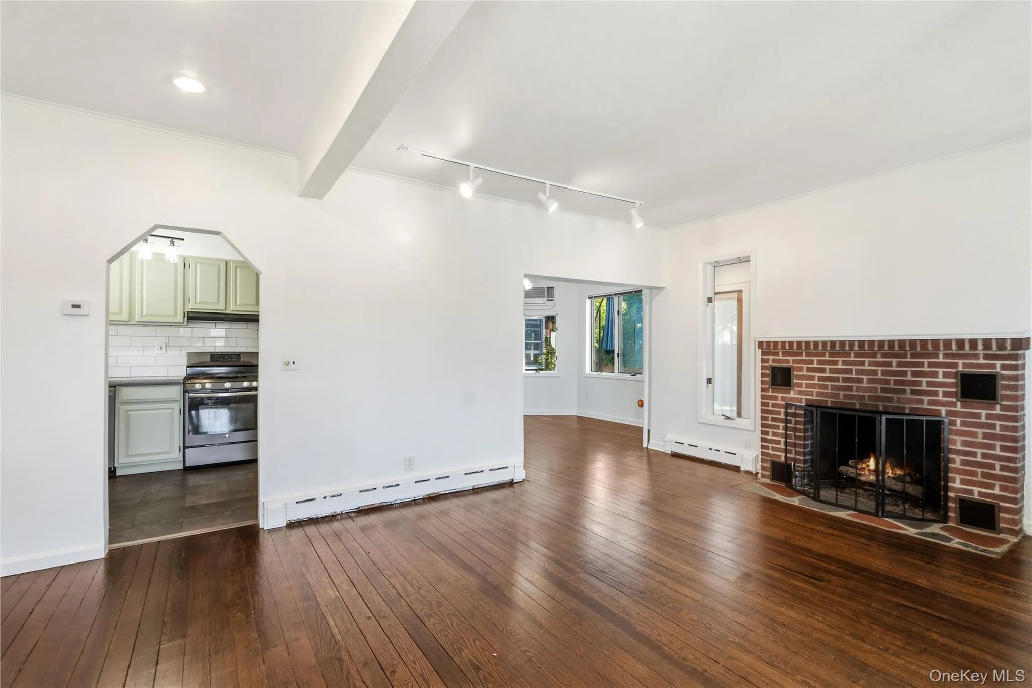 120 High Street, Babylon, NY, 3 Bedrooms Bedrooms, 7 Rooms Rooms,2 BathroomsBathrooms,Residential Lease,For Rent,High,0,1051792 120 High Street, Babylon, NY, 3 Bedrooms Bedrooms, 7 Rooms Rooms,2 BathroomsBathrooms,Residential Lease,For Rent,High,0,1051792