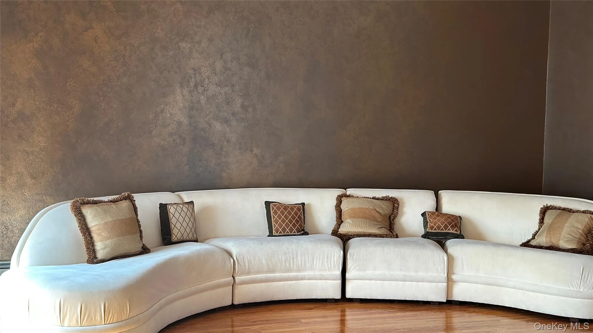 207 Maytime Drive, Oyster Bay, NY, 4 Bedrooms Bedrooms, 9 Rooms Rooms,3 BathroomsBathrooms,Residential Lease,For Rent,Maytime,0,1051798 207 Maytime Drive, Oyster Bay, NY, 4 Bedrooms Bedrooms, 9 Rooms Rooms,3 BathroomsBathrooms,Residential Lease,For Rent,Maytime,0,1051798