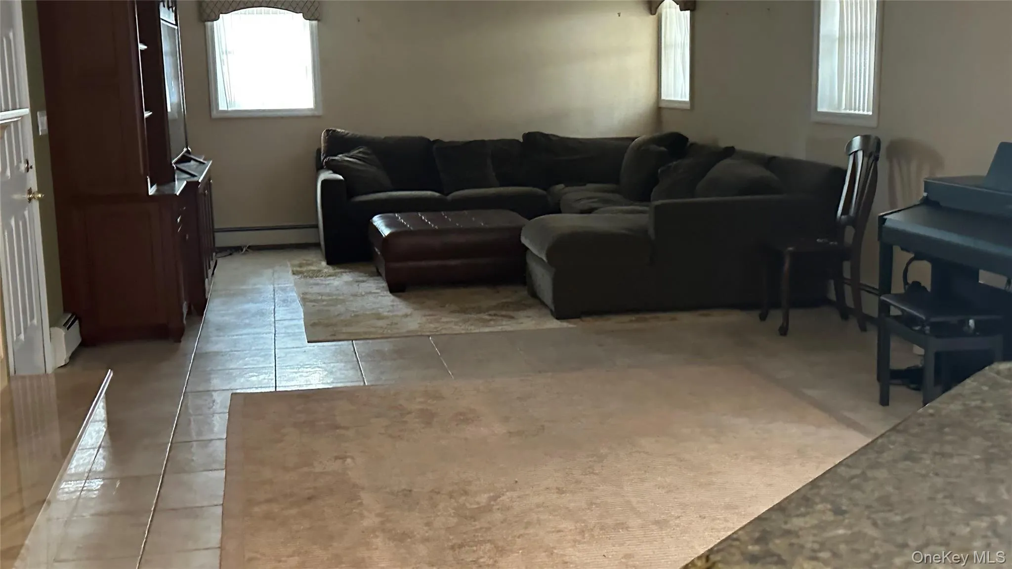 207 Maytime Drive, Oyster Bay, NY, 4 Bedrooms Bedrooms, 9 Rooms Rooms,3 BathroomsBathrooms,Residential Lease,For Rent,Maytime,0,1051798 207 Maytime Drive, Oyster Bay, NY, 4 Bedrooms Bedrooms, 9 Rooms Rooms,3 BathroomsBathrooms,Residential Lease,For Rent,Maytime,0,1051798