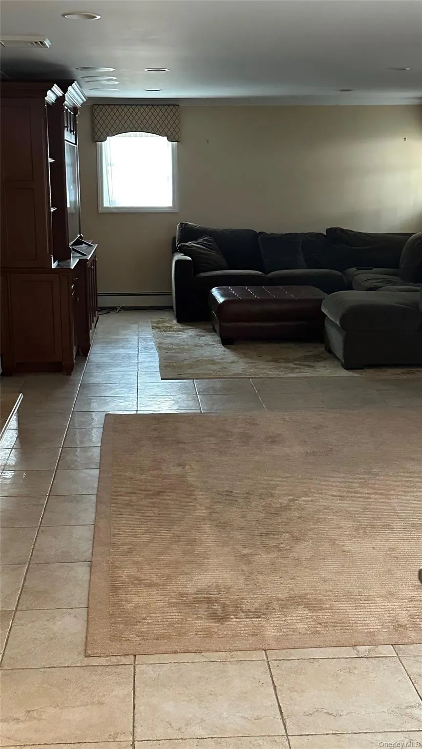207 Maytime Drive, Oyster Bay, NY, 4 Bedrooms Bedrooms, 9 Rooms Rooms,3 BathroomsBathrooms,Residential Lease,For Rent,Maytime,0,1051798 207 Maytime Drive, Oyster Bay, NY, 4 Bedrooms Bedrooms, 9 Rooms Rooms,3 BathroomsBathrooms,Residential Lease,For Rent,Maytime,0,1051798