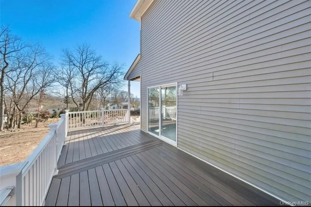 17 Chestnut Street, Stony Point, NY, 7 Bedrooms Bedrooms, 11 Rooms Rooms,3 BathroomsBathrooms,Residential,For Rent,Chestnut,0,1051800 17 Chestnut Street, Stony Point, NY, 7 Bedrooms Bedrooms, 11 Rooms Rooms,3 BathroomsBathrooms,Residential,For Rent,Chestnut,0,1051800