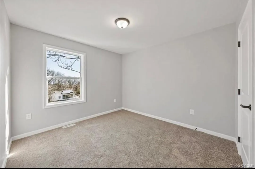 17 Chestnut Street, Stony Point, NY, 7 Bedrooms Bedrooms, 11 Rooms Rooms,3 BathroomsBathrooms,Residential,For Rent,Chestnut,0,1051800 17 Chestnut Street, Stony Point, NY, 7 Bedrooms Bedrooms, 11 Rooms Rooms,3 BathroomsBathrooms,Residential,For Rent,Chestnut,0,1051800
