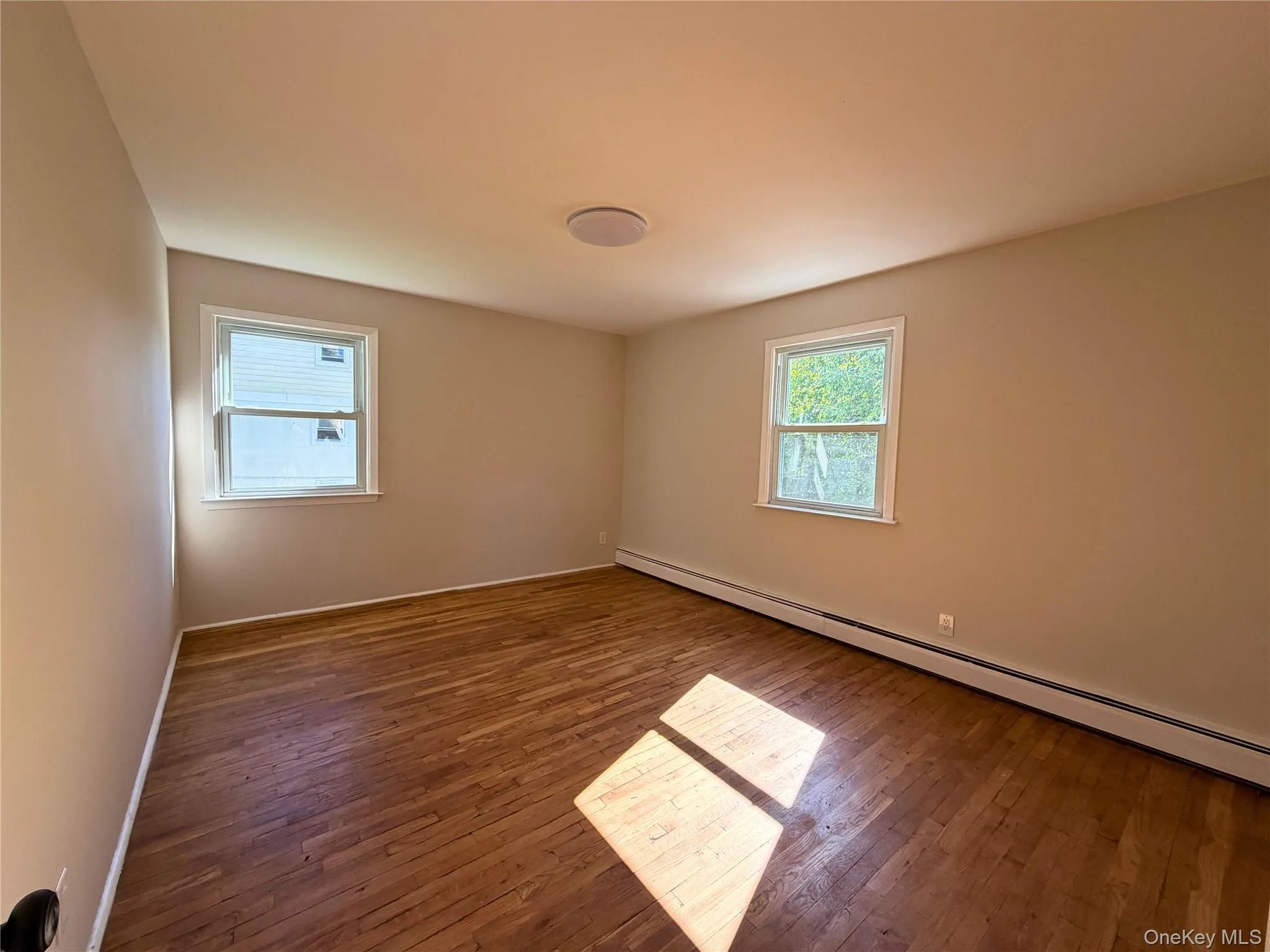13 Woodrow Avenue, Yonkers, NY, 3 Bedrooms Bedrooms, 5 Rooms Rooms,1 BathroomBathrooms,Residential Lease,For Rent,Woodrow,0,1051801 13 Woodrow Avenue, Yonkers, NY, 3 Bedrooms Bedrooms, 5 Rooms Rooms,1 BathroomBathrooms,Residential Lease,For Rent,Woodrow,0,1051801