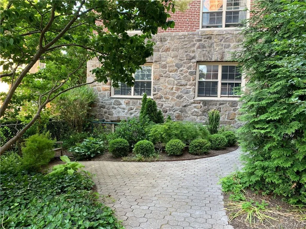 151 Centre, New Rochelle, NY, 1 Bedroom Bedrooms, 3 Rooms Rooms,1 BathroomBathrooms,Residential,For Rent,Centre,0,1051803 151 Centre, New Rochelle, NY, 1 Bedroom Bedrooms, 3 Rooms Rooms,1 BathroomBathrooms,Residential,For Rent,Centre,0,1051803