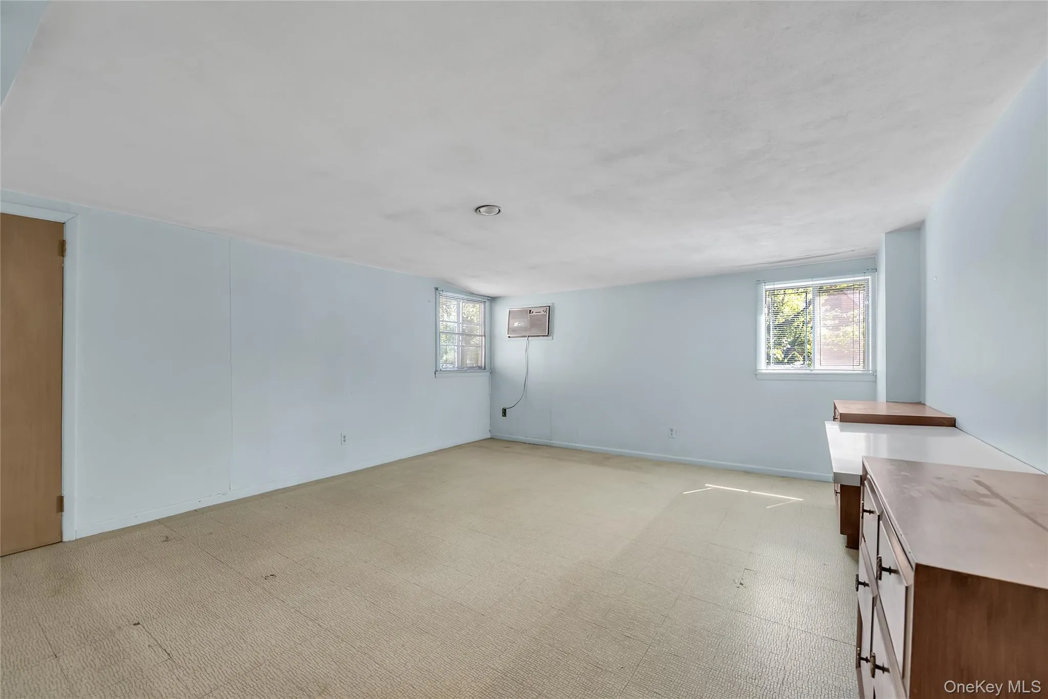 238 Clent Road, North Hempstead, NY, 5 Bedrooms Bedrooms, 9 Rooms Rooms,3 BathroomsBathrooms,Residential,For Rent,Clent,0,1051804 238 Clent Road, North Hempstead, NY, 5 Bedrooms Bedrooms, 9 Rooms Rooms,3 BathroomsBathrooms,Residential,For Rent,Clent,0,1051804