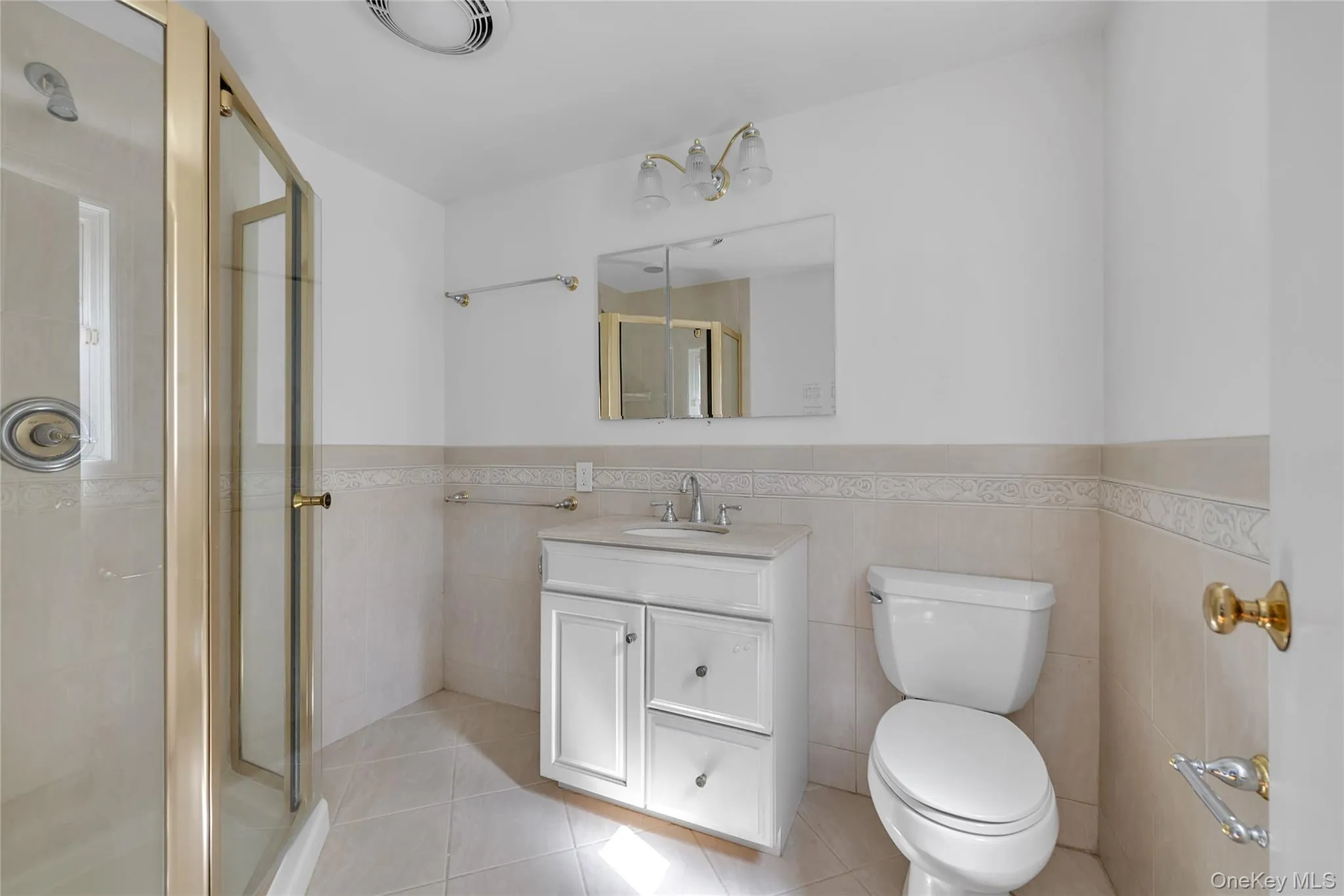 238 Clent Road, North Hempstead, NY, 5 Bedrooms Bedrooms, 9 Rooms Rooms,3 BathroomsBathrooms,Residential,For Rent,Clent,0,1051804 238 Clent Road, North Hempstead, NY, 5 Bedrooms Bedrooms, 9 Rooms Rooms,3 BathroomsBathrooms,Residential,For Rent,Clent,0,1051804