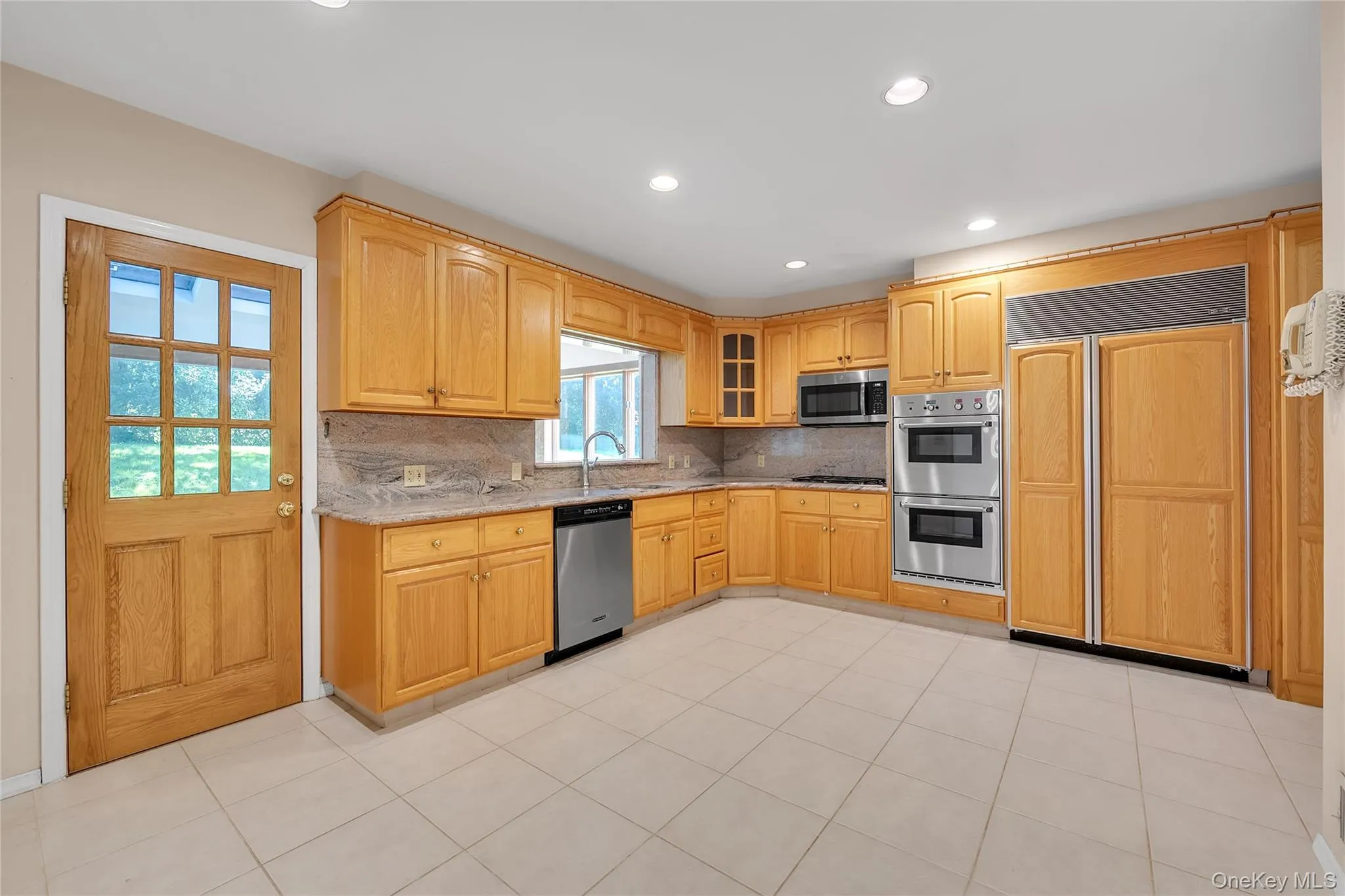 238 Clent Road, North Hempstead, NY, 5 Bedrooms Bedrooms, 9 Rooms Rooms,3 BathroomsBathrooms,Residential,For Rent,Clent,0,1051804 238 Clent Road, North Hempstead, NY, 5 Bedrooms Bedrooms, 9 Rooms Rooms,3 BathroomsBathrooms,Residential,For Rent,Clent,0,1051804