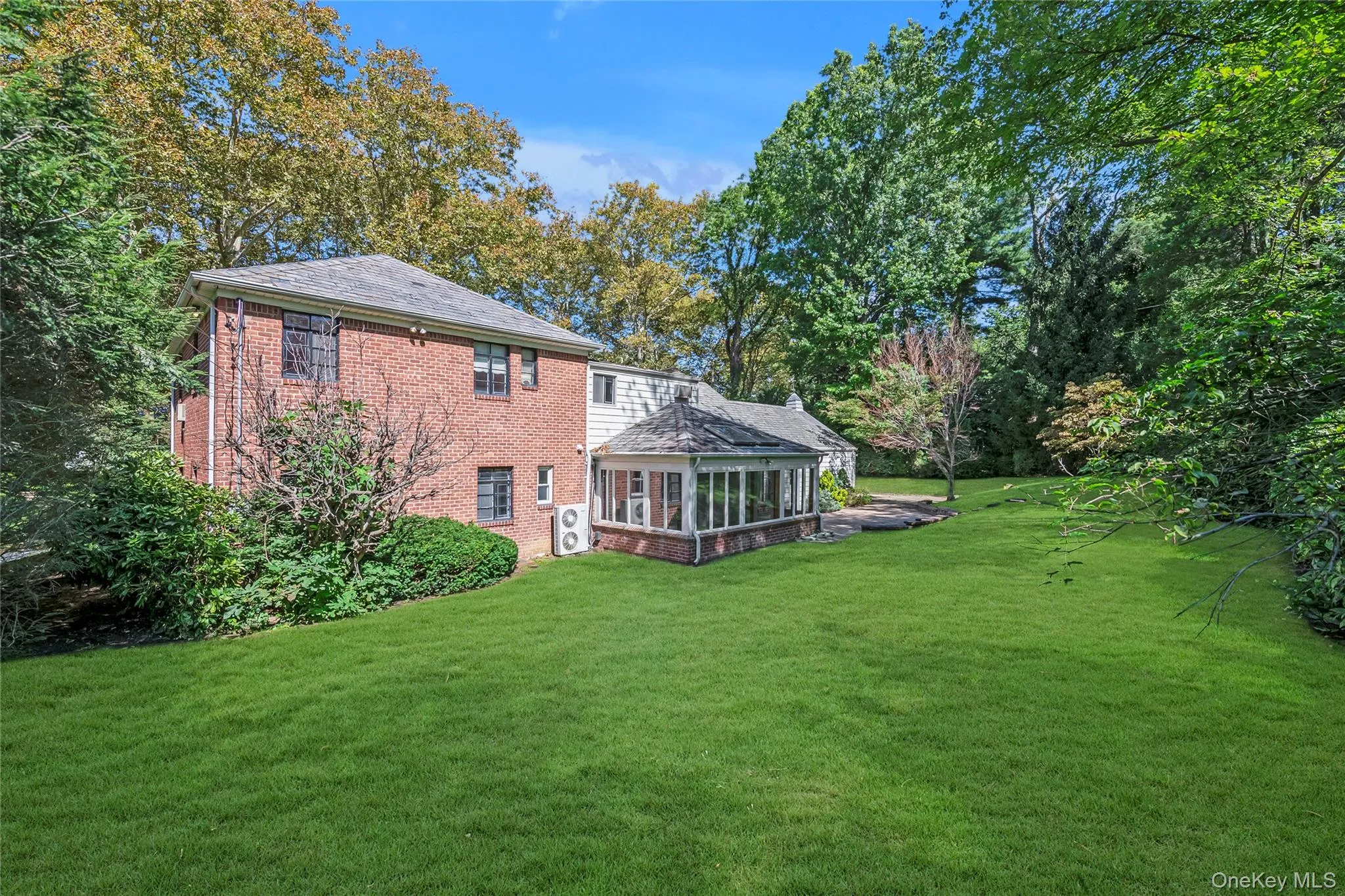 238 Clent Road, North Hempstead, NY, 5 Bedrooms Bedrooms, 9 Rooms Rooms,3 BathroomsBathrooms,Residential,For Rent,Clent,0,1051804 238 Clent Road, North Hempstead, NY, 5 Bedrooms Bedrooms, 9 Rooms Rooms,3 BathroomsBathrooms,Residential,For Rent,Clent,0,1051804