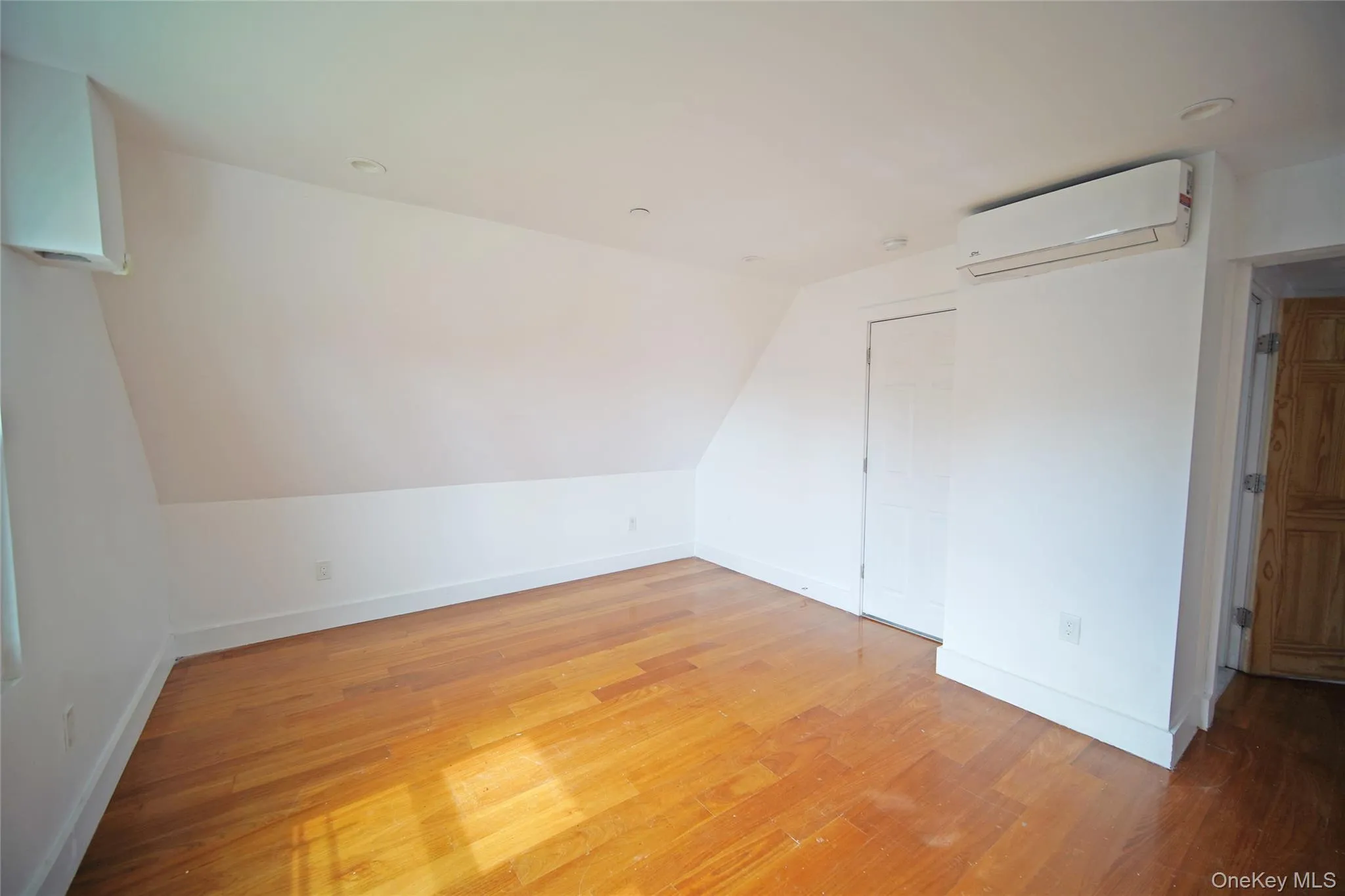 58 9th Avenue, Mount Vernon, NY, 1 Bedroom Bedrooms, 4 Room Rooms,1 BathroomBathrooms,Residential Lease,For Rent,9th,0,1051811 58 9th Avenue, Mount Vernon, NY, 1 Bedroom Bedrooms, 4 Room Rooms,1 BathroomBathrooms,Residential Lease,For Rent,9th,0,1051811