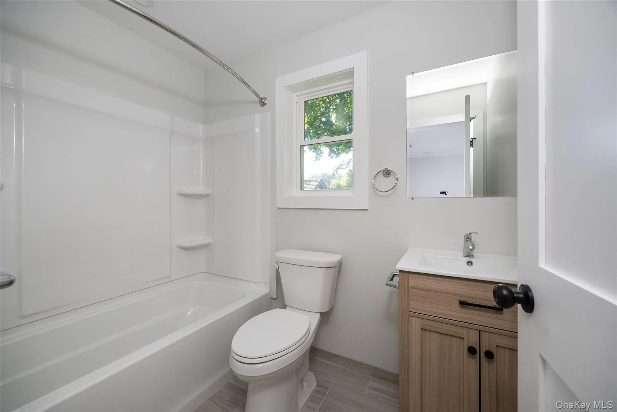 5 Douglas Street, Poughkeepsie, NY, 2 Bedrooms Bedrooms, 6 Rooms Rooms,2 BathroomsBathrooms,Residential Lease,For Rent,Douglas,0,1051815 5 Douglas Street, Poughkeepsie, NY, 2 Bedrooms Bedrooms, 6 Rooms Rooms,2 BathroomsBathrooms,Residential Lease,For Rent,Douglas,0,1051815