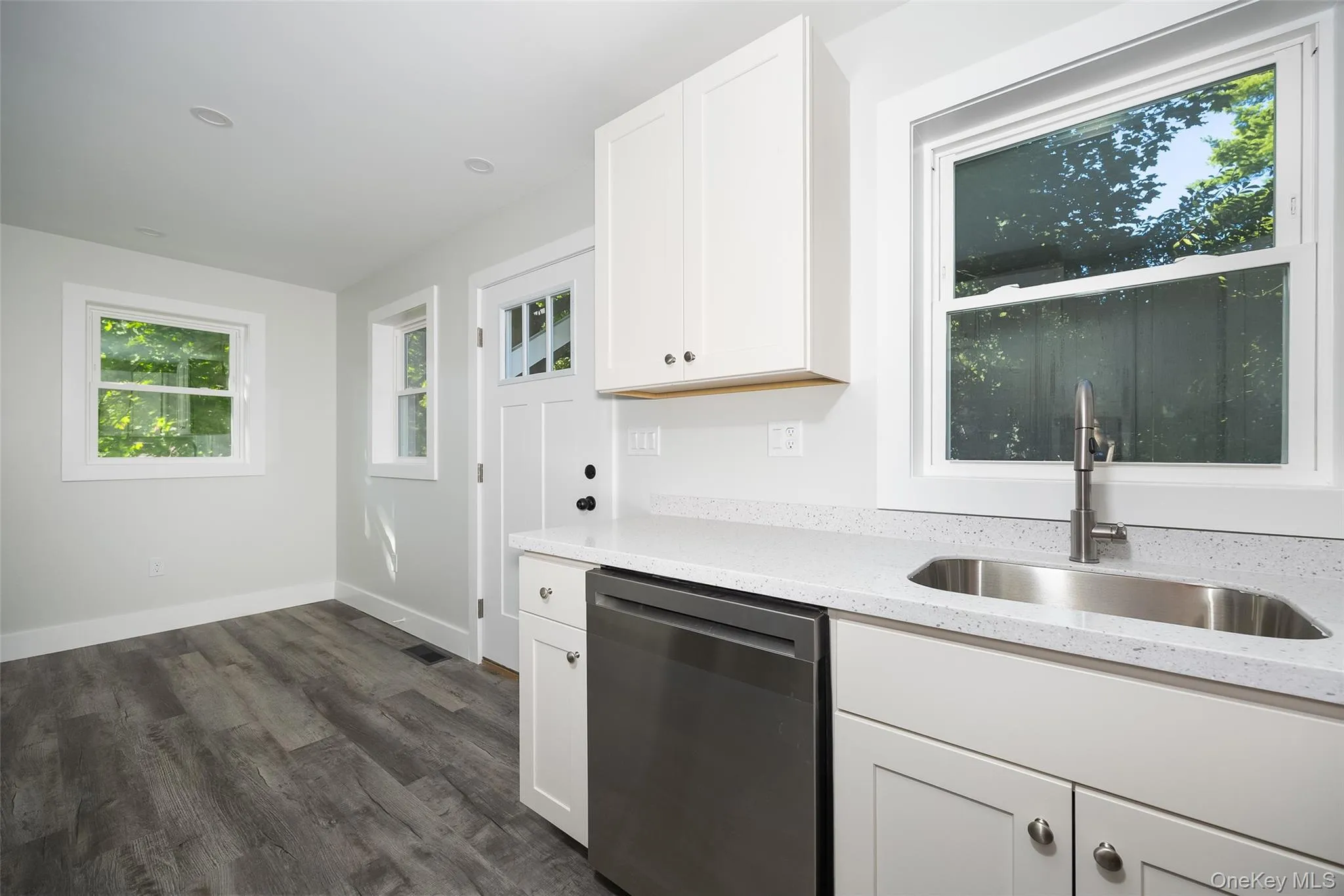 5 Douglas Street, Poughkeepsie, NY, 2 Bedrooms Bedrooms, 6 Rooms Rooms,2 BathroomsBathrooms,Residential Lease,For Rent,Douglas,0,1051815 5 Douglas Street, Poughkeepsie, NY, 2 Bedrooms Bedrooms, 6 Rooms Rooms,2 BathroomsBathrooms,Residential Lease,For Rent,Douglas,0,1051815