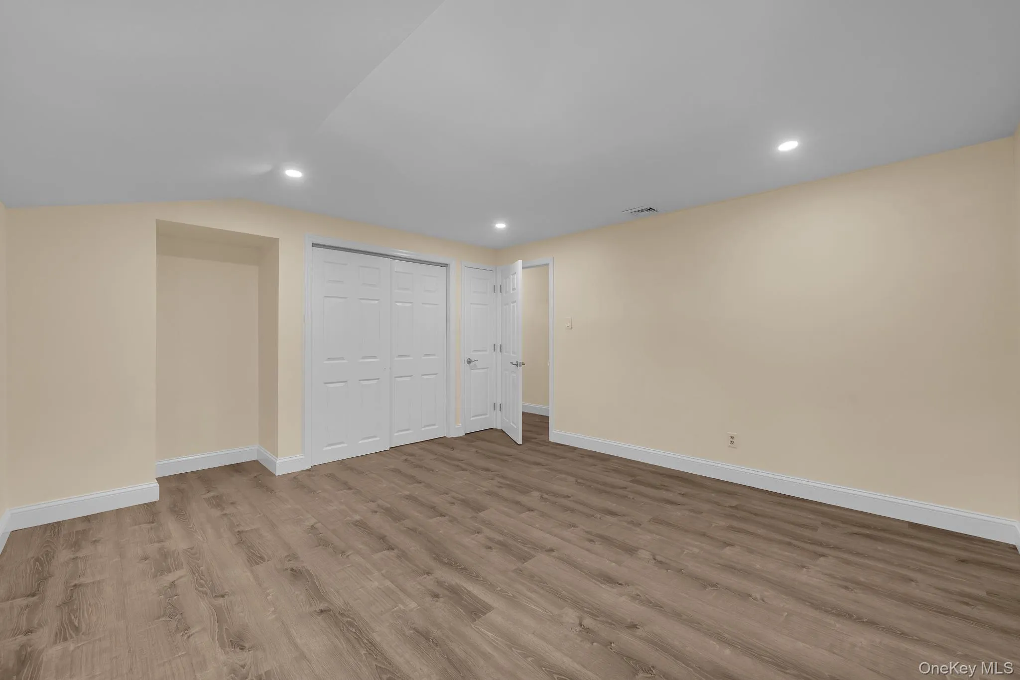 170 Park Lane, Oyster Bay, NY, 5 Bedrooms Bedrooms, 8 Rooms Rooms,2 BathroomsBathrooms,Residential,For Rent,Park,0,1051817 170 Park Lane, Oyster Bay, NY, 5 Bedrooms Bedrooms, 8 Rooms Rooms,2 BathroomsBathrooms,Residential,For Rent,Park,0,1051817