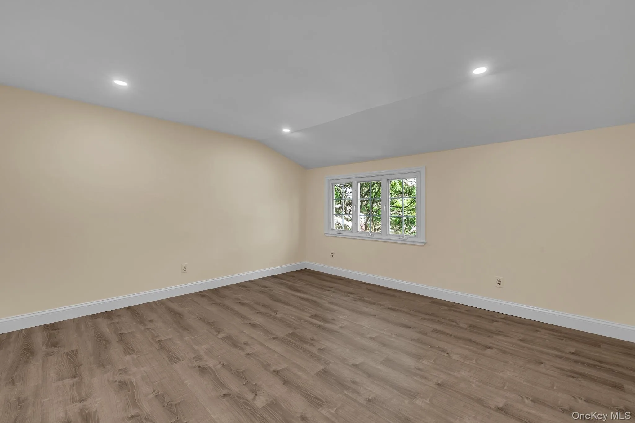2nd Floor 2nd Floor