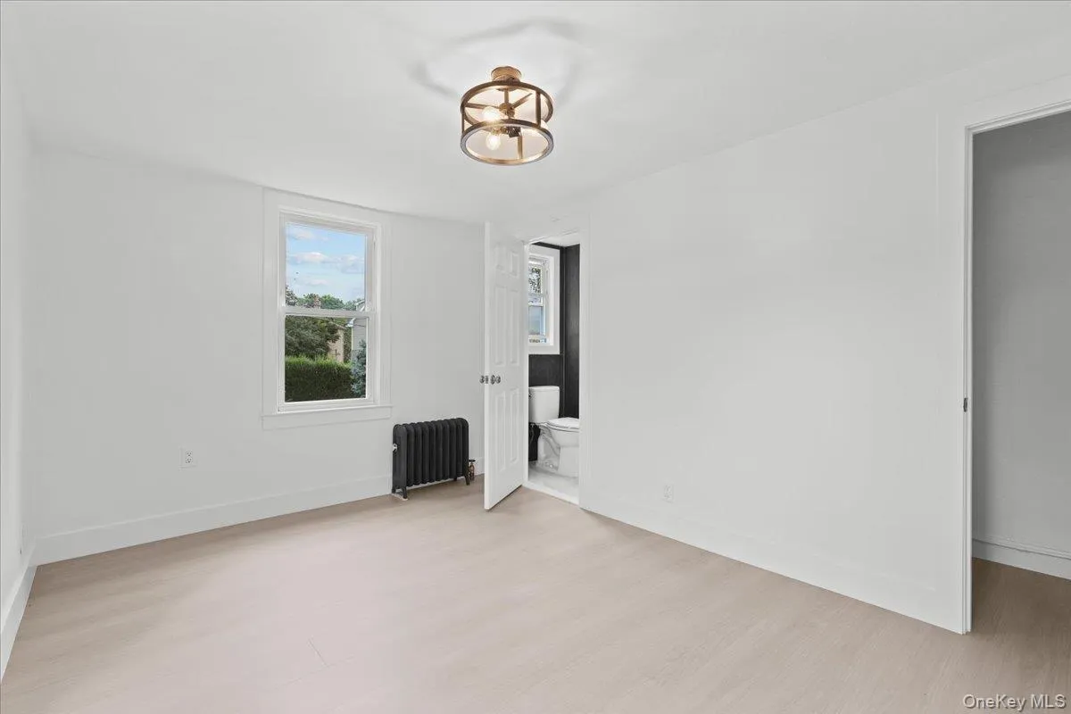 152 Summerfield Street, Eastchester, NY, 2 Bedroom Bedrooms, 4 Room Rooms,1 BathroomBathrooms,Residential Lease,For Rent,Summerfield,0,1051820 152 Summerfield Street, Eastchester, NY, 2 Bedroom Bedrooms, 4 Room Rooms,1 BathroomBathrooms,Residential Lease,For Rent,Summerfield,0,1051820