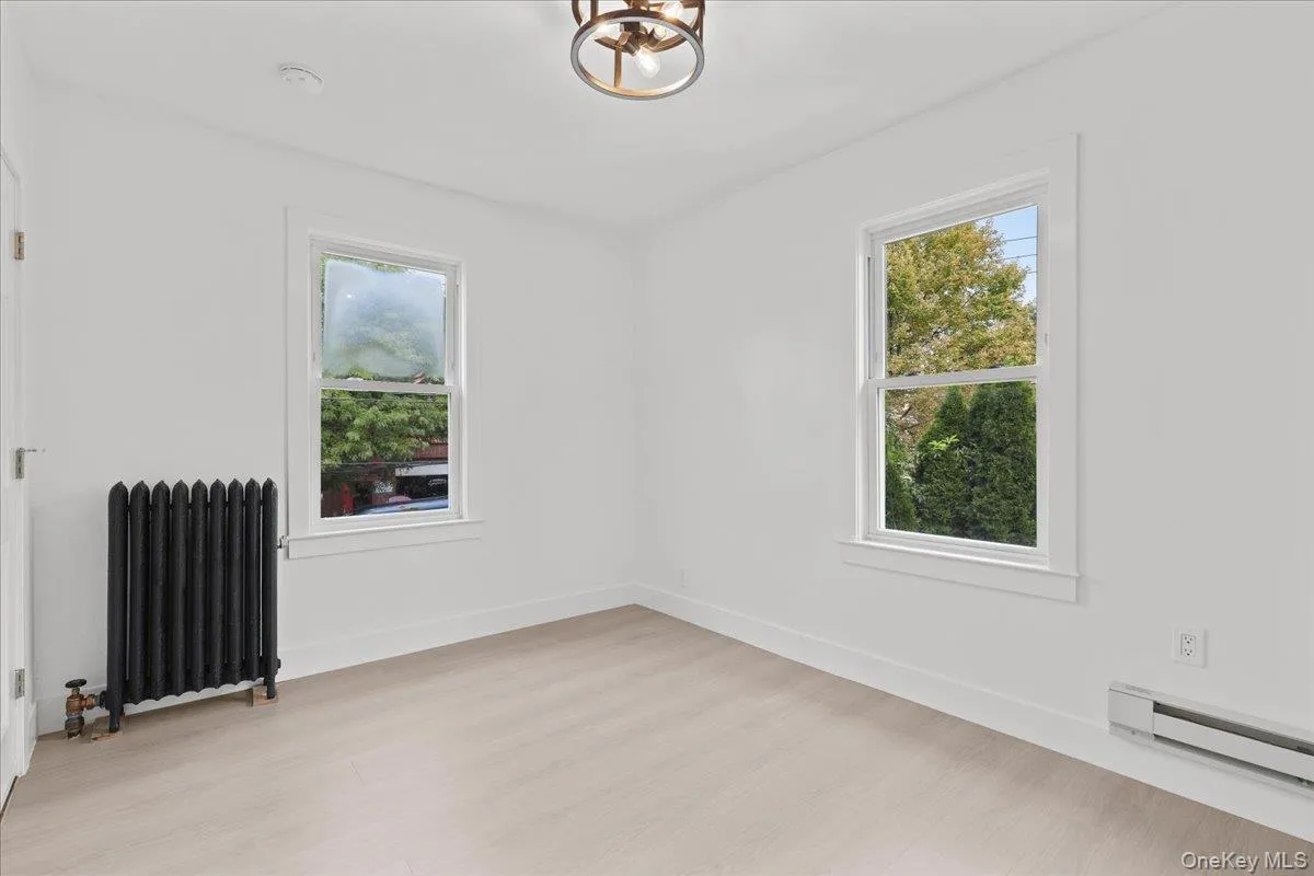 152 Summerfield Street, Eastchester, NY, 2 Bedroom Bedrooms, 4 Room Rooms,1 BathroomBathrooms,Residential Lease,For Rent,Summerfield,0,1051820 152 Summerfield Street, Eastchester, NY, 2 Bedroom Bedrooms, 4 Room Rooms,1 BathroomBathrooms,Residential Lease,For Rent,Summerfield,0,1051820