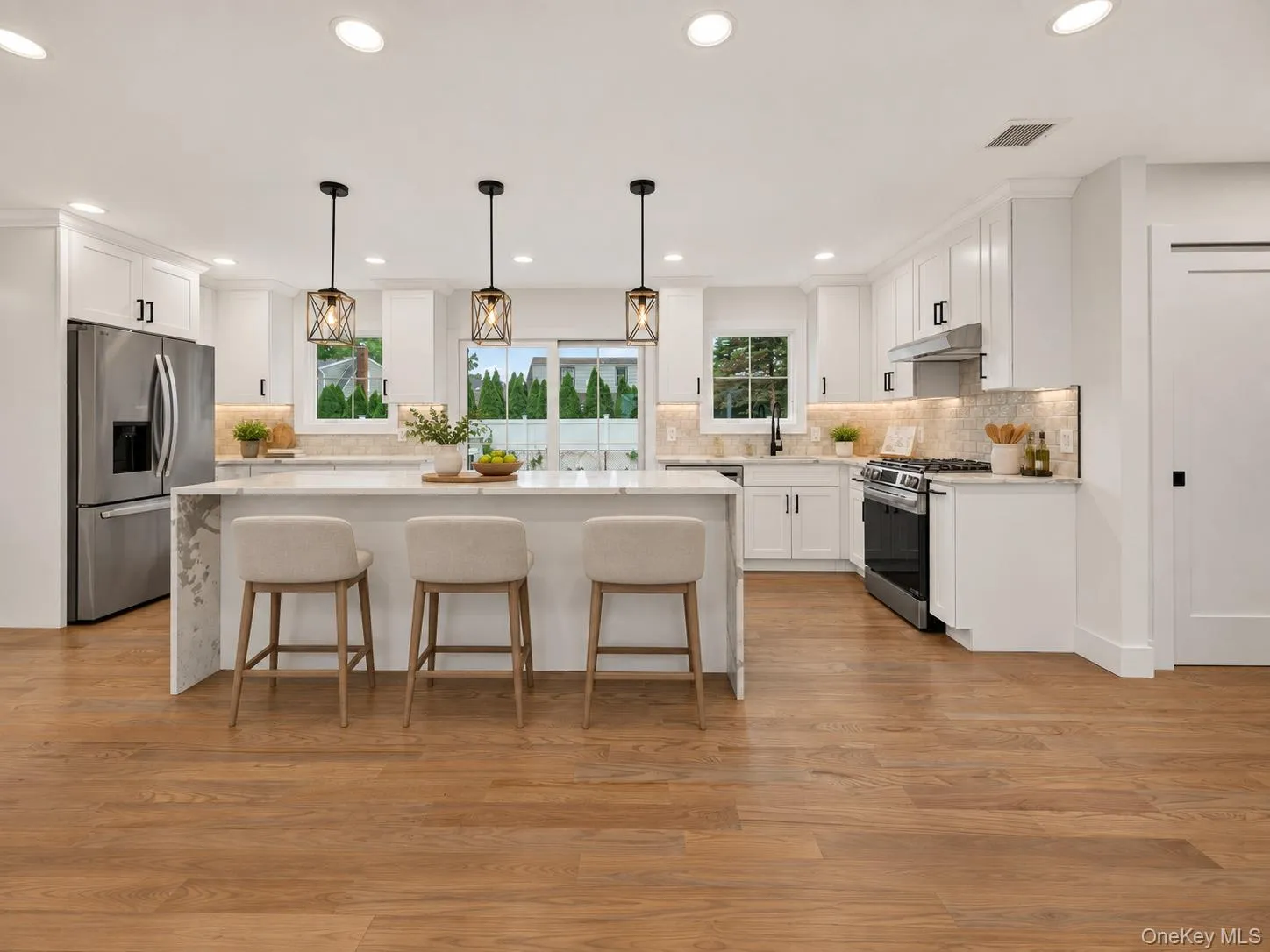 238 Oak Street, Oyster Bay, NY, 5 Bedrooms Bedrooms, 12 Rooms Rooms,4 BathroomsBathrooms,Residential,For Rent,Oak,0,1051822 238 Oak Street, Oyster Bay, NY, 5 Bedrooms Bedrooms, 12 Rooms Rooms,4 BathroomsBathrooms,Residential,For Rent,Oak,0,1051822