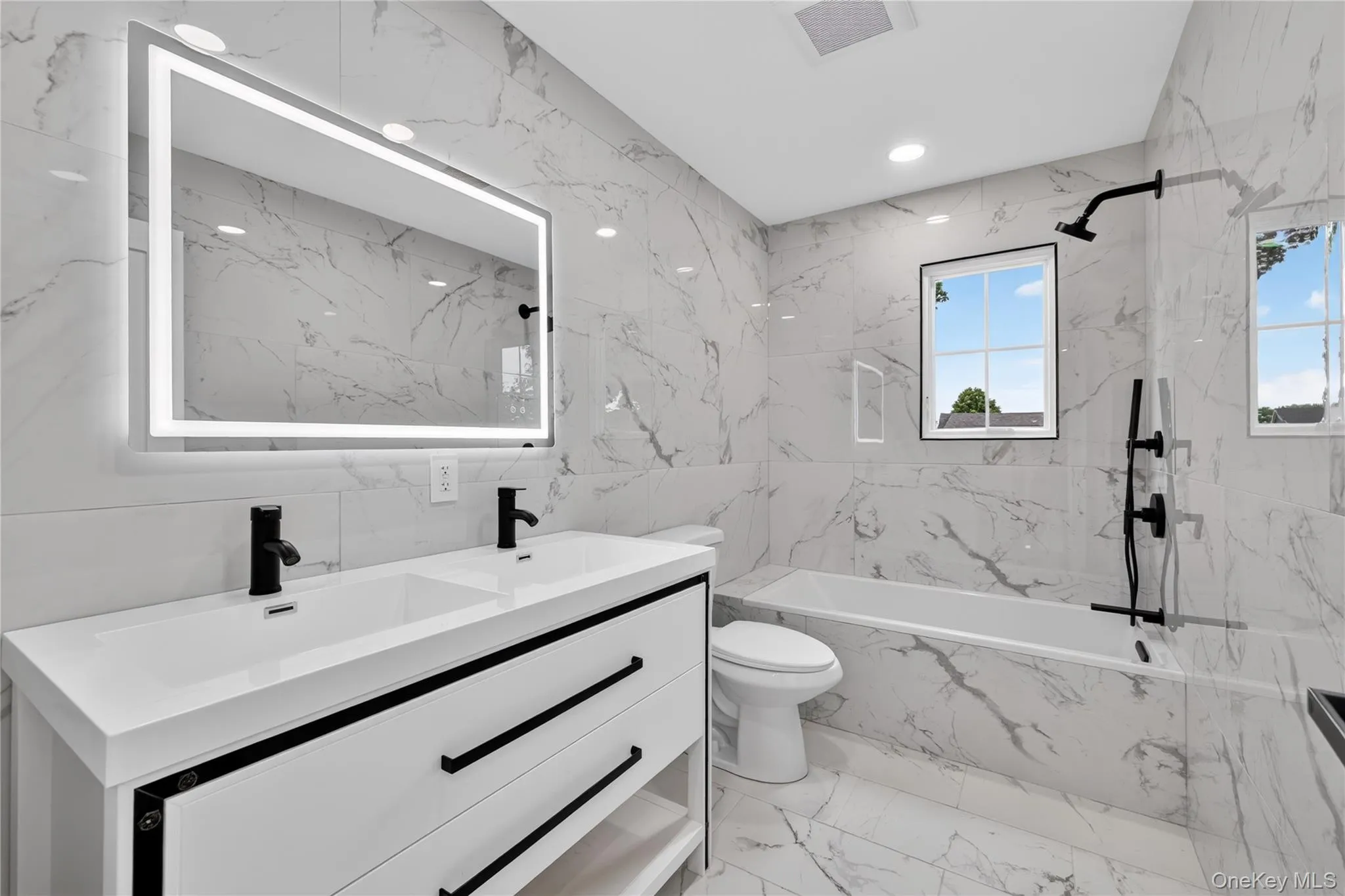 238 Oak Street, Oyster Bay, NY, 5 Bedrooms Bedrooms, 12 Rooms Rooms,4 BathroomsBathrooms,Residential,For Rent,Oak,0,1051822 238 Oak Street, Oyster Bay, NY, 5 Bedrooms Bedrooms, 12 Rooms Rooms,4 BathroomsBathrooms,Residential,For Rent,Oak,0,1051822