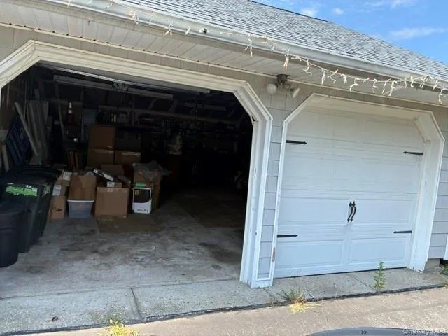 4 Carston Street, Brookhaven, NY, 3 Bedrooms Bedrooms, 7 Rooms Rooms,2 BathroomsBathrooms,Residential,For Rent,Carston,0,1051829 4 Carston Street, Brookhaven, NY, 3 Bedrooms Bedrooms, 7 Rooms Rooms,2 BathroomsBathrooms,Residential,For Rent,Carston,0,1051829