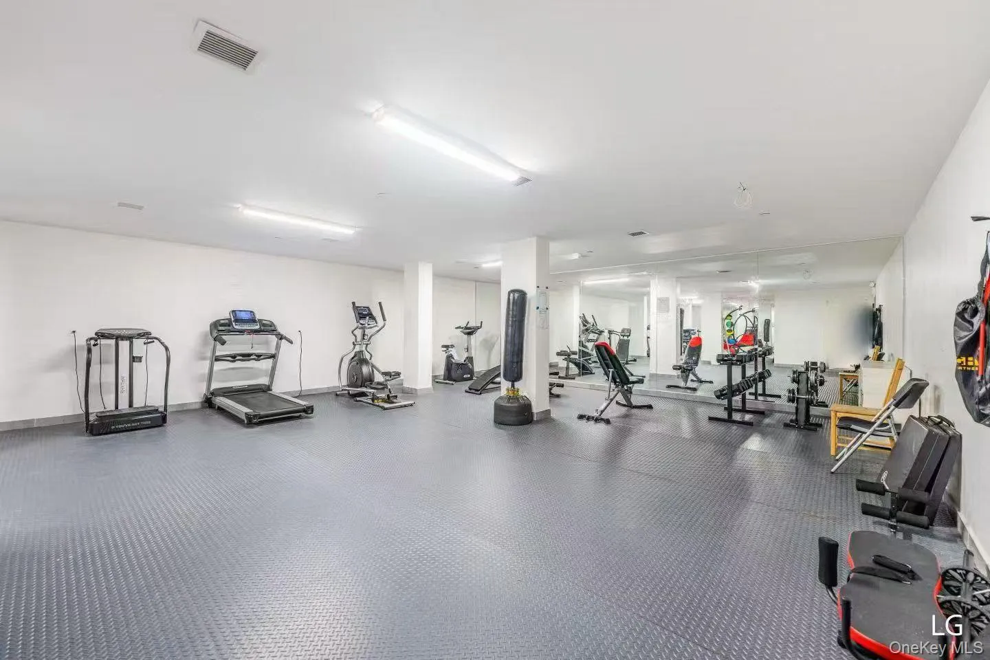 144-27 Sanford Avenue, New York, NY, 2 Bedrooms Bedrooms, 4 Rooms Rooms,2 BathroomsBathrooms,Residential,For Rent,Sanford,0,1051839 144-27 Sanford Avenue, New York, NY, 2 Bedrooms Bedrooms, 4 Rooms Rooms,2 BathroomsBathrooms,Residential,For Rent,Sanford,0,1051839
