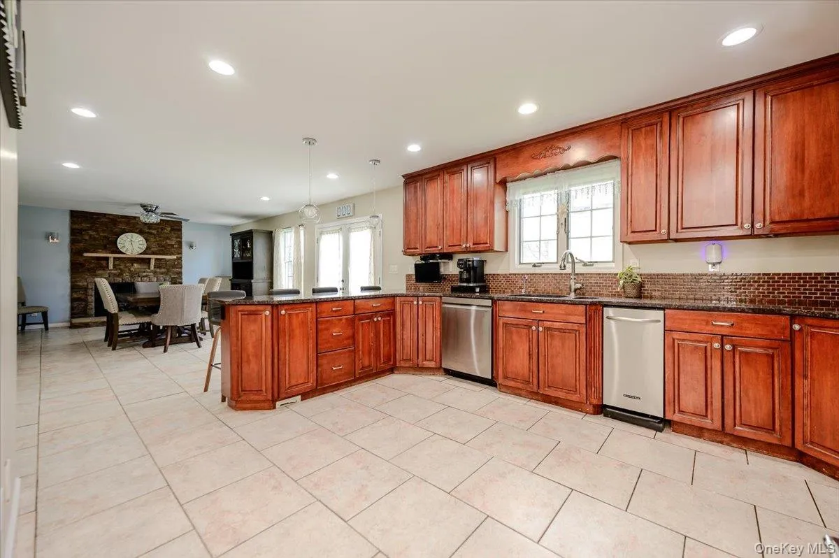24 William Avenue, Islip, NY, 5 Bedrooms Bedrooms, 8 Rooms Rooms,2 BathroomsBathrooms,Residential,For Rent,William,0,1051841 24 William Avenue, Islip, NY, 5 Bedrooms Bedrooms, 8 Rooms Rooms,2 BathroomsBathrooms,Residential,For Rent,William,0,1051841