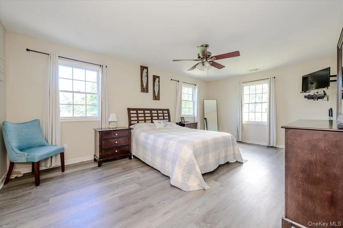 24 William Avenue, Islip, NY, 5 Bedrooms Bedrooms, 8 Rooms Rooms,2 BathroomsBathrooms,Residential,For Rent,William,0,1051841 24 William Avenue, Islip, NY, 5 Bedrooms Bedrooms, 8 Rooms Rooms,2 BathroomsBathrooms,Residential,For Rent,William,0,1051841