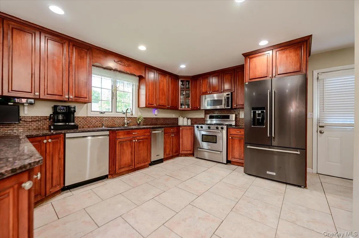 24 William Avenue, Islip, NY, 5 Bedrooms Bedrooms, 8 Rooms Rooms,2 BathroomsBathrooms,Residential,For Rent,William,0,1051841 24 William Avenue, Islip, NY, 5 Bedrooms Bedrooms, 8 Rooms Rooms,2 BathroomsBathrooms,Residential,For Rent,William,0,1051841