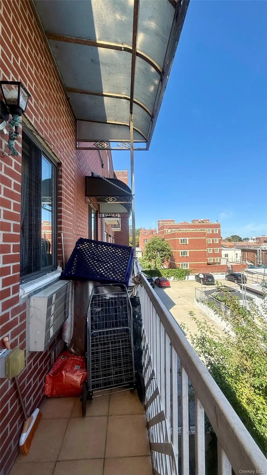 balcony balcony