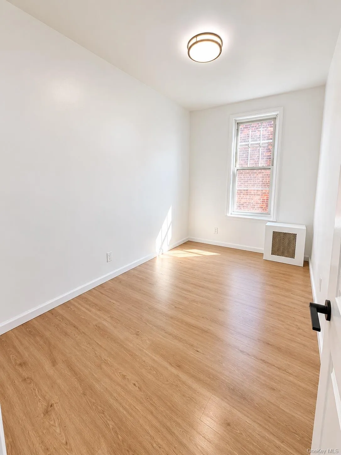 2918 200th Street, New York, NY, 3 Bedrooms Bedrooms, 5 Rooms Rooms,2 BathroomsBathrooms,Residential,For Rent,200th,0,1051854 2918 200th Street, New York, NY, 3 Bedrooms Bedrooms, 5 Rooms Rooms,2 BathroomsBathrooms,Residential,For Rent,200th,0,1051854