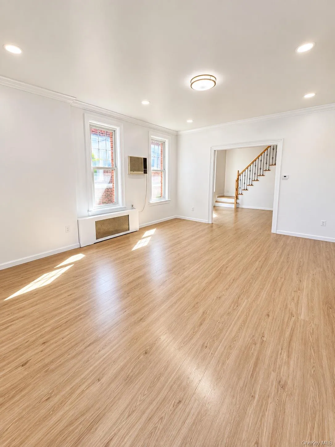 2918 200th Street, New York, NY, 3 Bedrooms Bedrooms, 5 Rooms Rooms,2 BathroomsBathrooms,Residential,For Rent,200th,0,1051854 2918 200th Street, New York, NY, 3 Bedrooms Bedrooms, 5 Rooms Rooms,2 BathroomsBathrooms,Residential,For Rent,200th,0,1051854