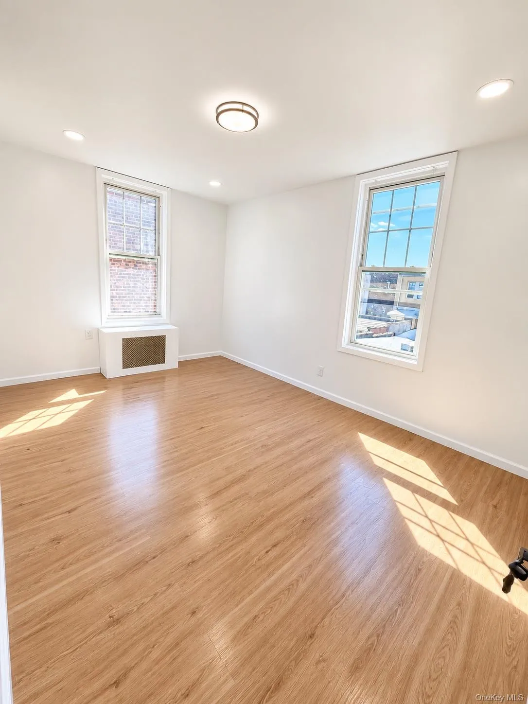 2918 200th Street, New York, NY, 3 Bedrooms Bedrooms, 5 Rooms Rooms,2 BathroomsBathrooms,Residential,For Rent,200th,0,1051854 2918 200th Street, New York, NY, 3 Bedrooms Bedrooms, 5 Rooms Rooms,2 BathroomsBathrooms,Residential,For Rent,200th,0,1051854