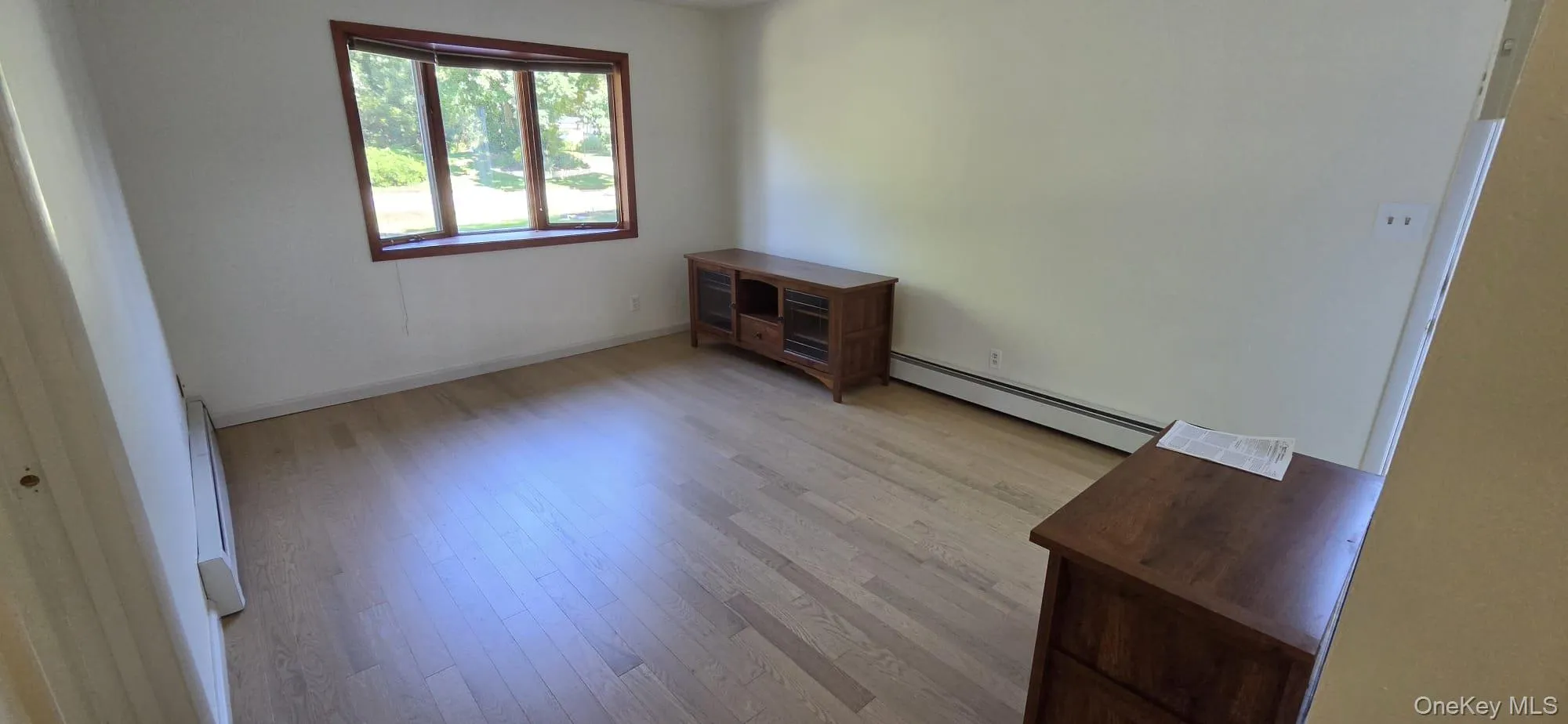 36 Holly Hill Lane, Brookhaven, NY, 1 Bedroom Bedrooms, 3 Rooms Rooms,1 BathroomBathrooms,Residential Lease,For Rent,Holly Hill,0,1051864 36 Holly Hill Lane, Brookhaven, NY, 1 Bedroom Bedrooms, 3 Rooms Rooms,1 BathroomBathrooms,Residential Lease,For Rent,Holly Hill,0,1051864