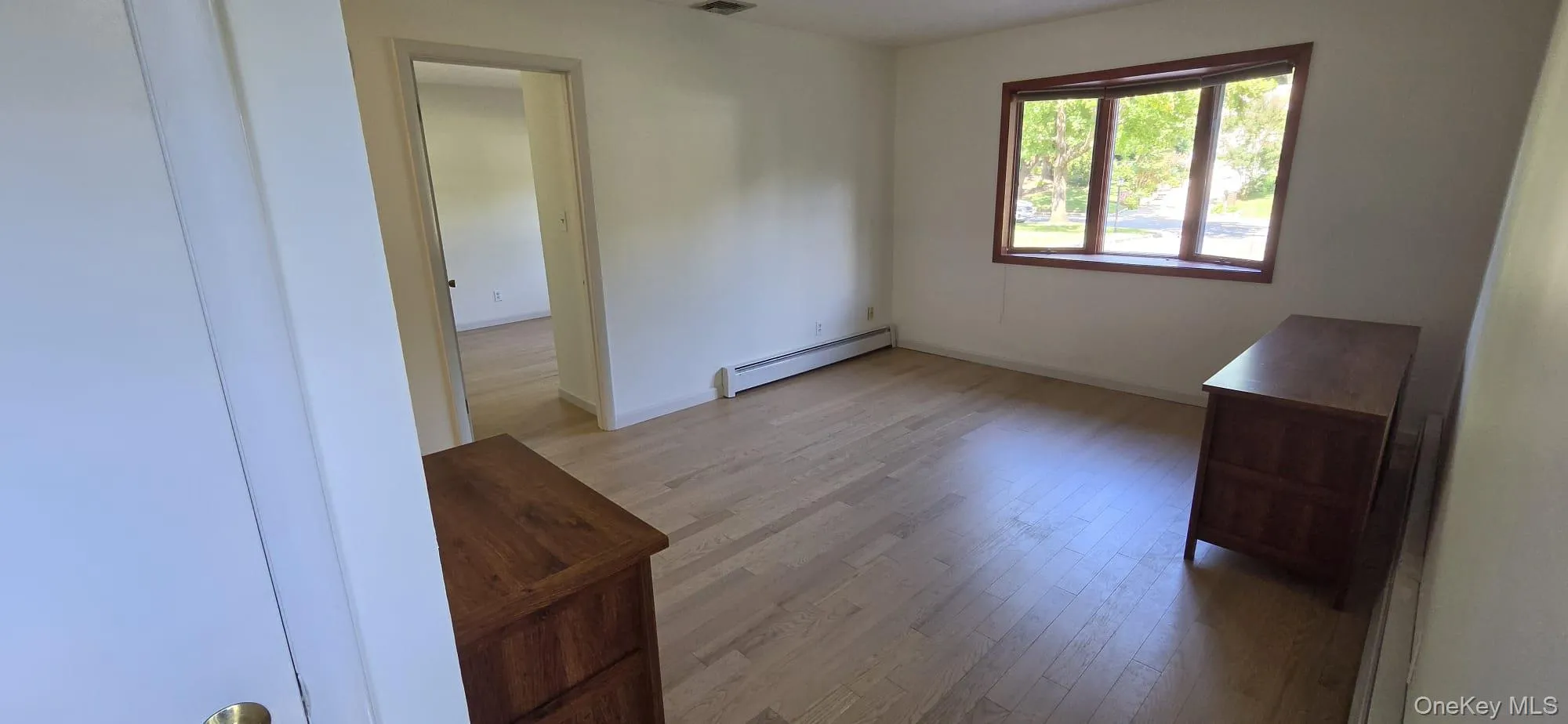 36 Holly Hill Lane, Brookhaven, NY, 1 Bedroom Bedrooms, 3 Rooms Rooms,1 BathroomBathrooms,Residential Lease,For Rent,Holly Hill,0,1051864 36 Holly Hill Lane, Brookhaven, NY, 1 Bedroom Bedrooms, 3 Rooms Rooms,1 BathroomBathrooms,Residential Lease,For Rent,Holly Hill,0,1051864