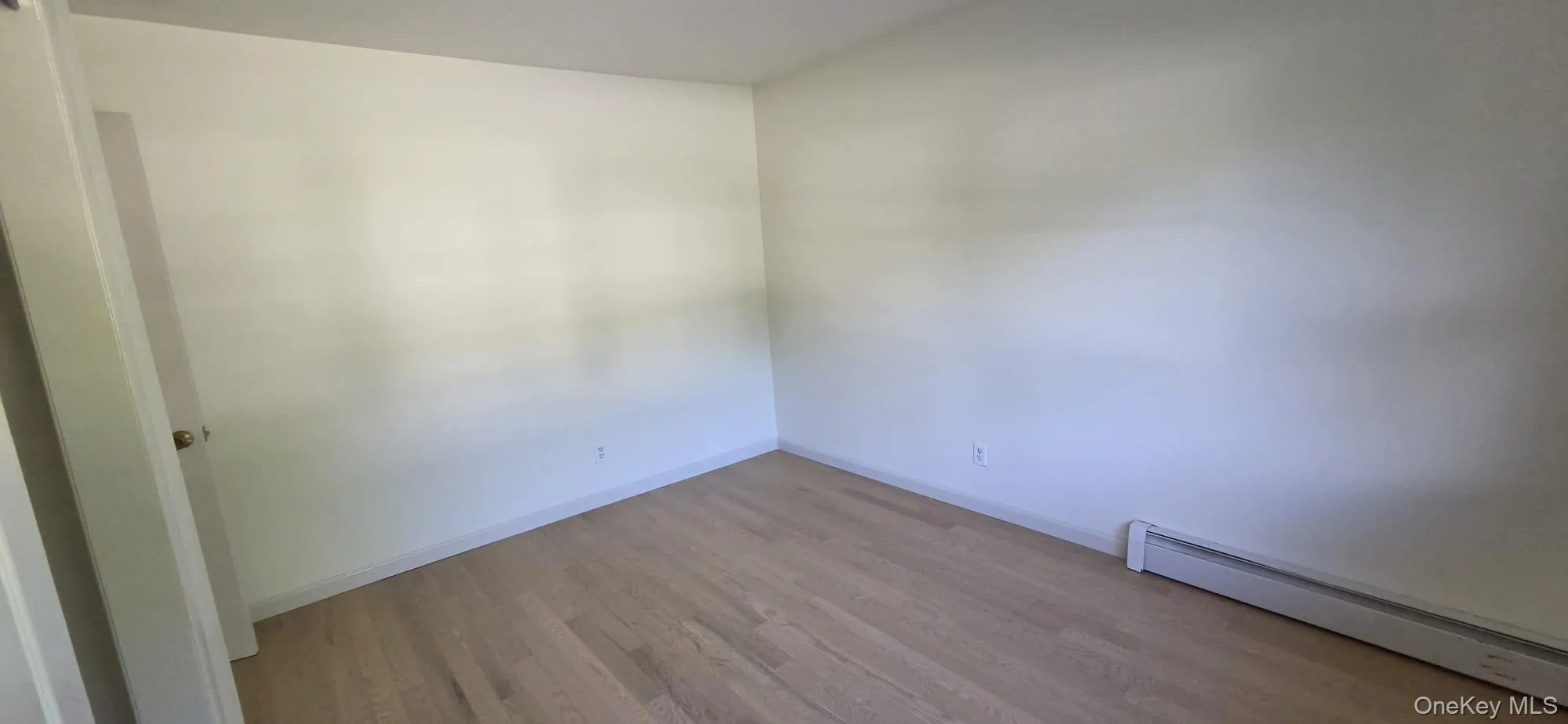 36 Holly Hill Lane, Brookhaven, NY, 1 Bedroom Bedrooms, 3 Rooms Rooms,1 BathroomBathrooms,Residential Lease,For Rent,Holly Hill,0,1051864 36 Holly Hill Lane, Brookhaven, NY, 1 Bedroom Bedrooms, 3 Rooms Rooms,1 BathroomBathrooms,Residential Lease,For Rent,Holly Hill,0,1051864