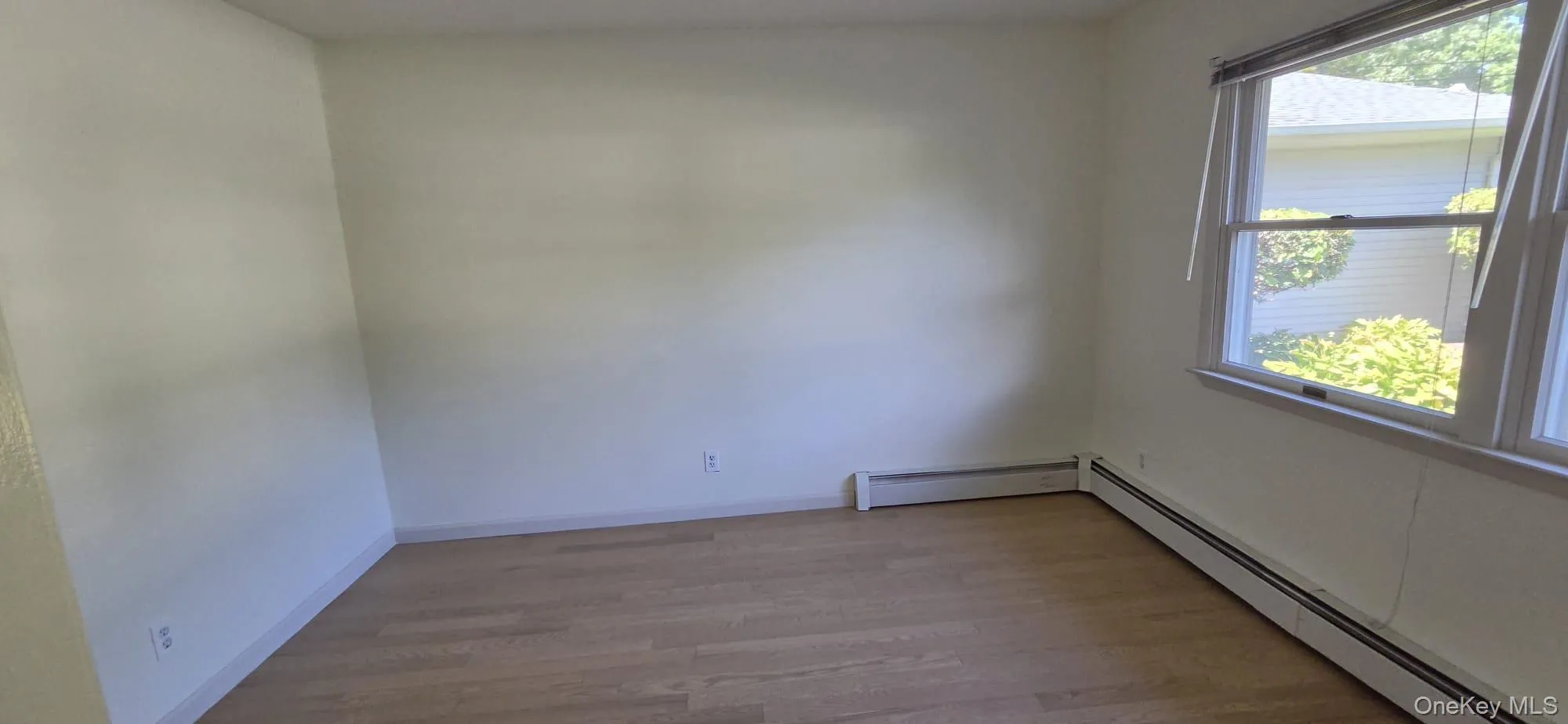 36 Holly Hill Lane, Brookhaven, NY, 1 Bedroom Bedrooms, 3 Rooms Rooms,1 BathroomBathrooms,Residential Lease,For Rent,Holly Hill,0,1051864 36 Holly Hill Lane, Brookhaven, NY, 1 Bedroom Bedrooms, 3 Rooms Rooms,1 BathroomBathrooms,Residential Lease,For Rent,Holly Hill,0,1051864