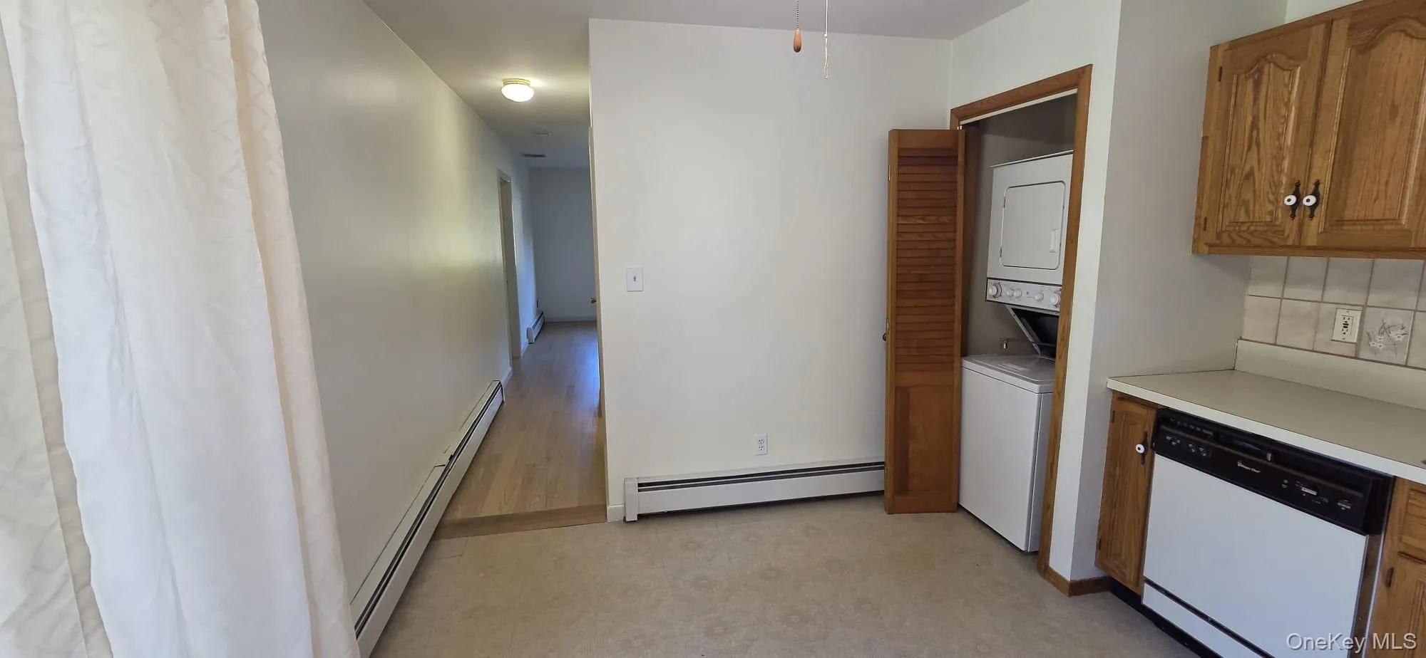 36 Holly Hill Lane, Brookhaven, NY, 1 Bedroom Bedrooms, 3 Rooms Rooms,1 BathroomBathrooms,Residential Lease,For Rent,Holly Hill,0,1051864 36 Holly Hill Lane, Brookhaven, NY, 1 Bedroom Bedrooms, 3 Rooms Rooms,1 BathroomBathrooms,Residential Lease,For Rent,Holly Hill,0,1051864