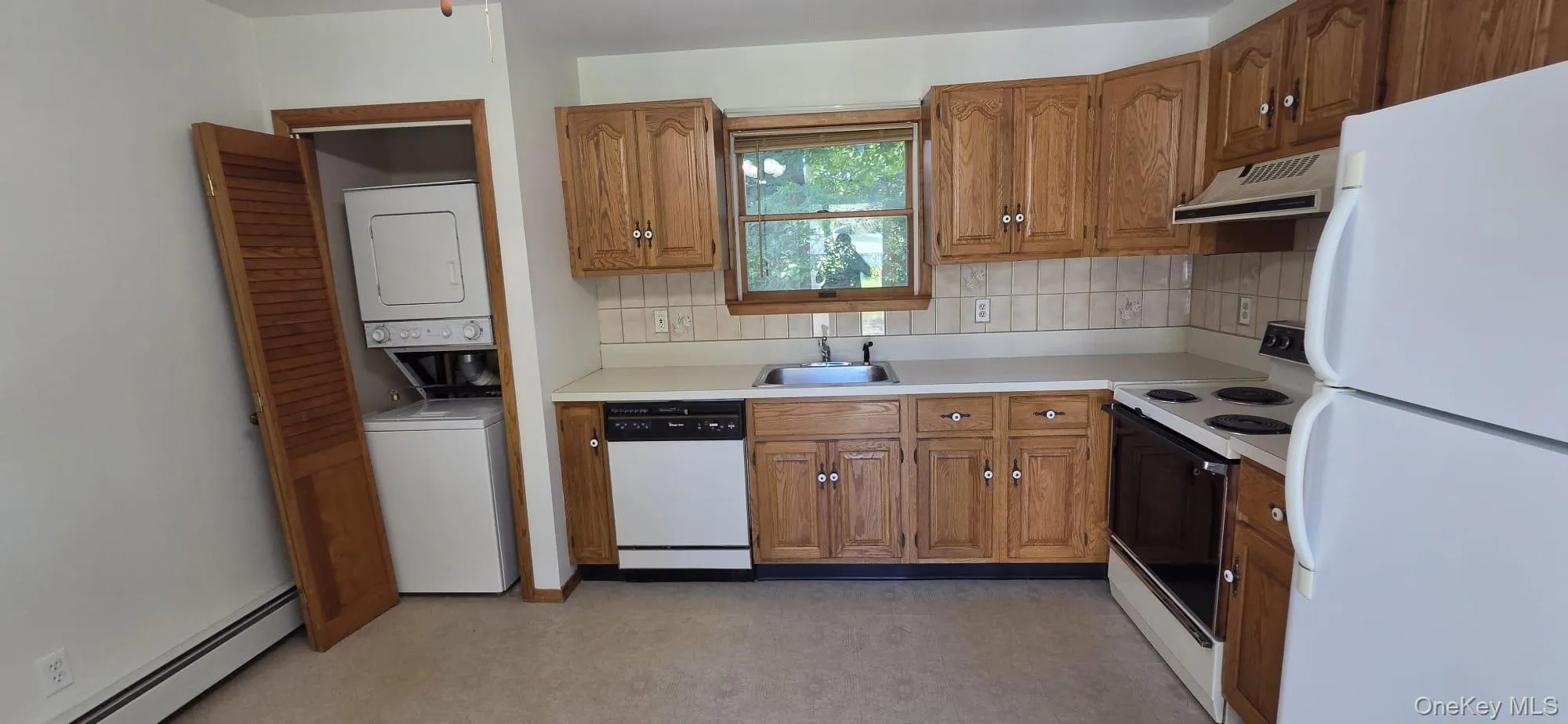 36 Holly Hill Lane, Brookhaven, NY, 1 Bedroom Bedrooms, 3 Rooms Rooms,1 BathroomBathrooms,Residential Lease,For Rent,Holly Hill,0,1051864 36 Holly Hill Lane, Brookhaven, NY, 1 Bedroom Bedrooms, 3 Rooms Rooms,1 BathroomBathrooms,Residential Lease,For Rent,Holly Hill,0,1051864