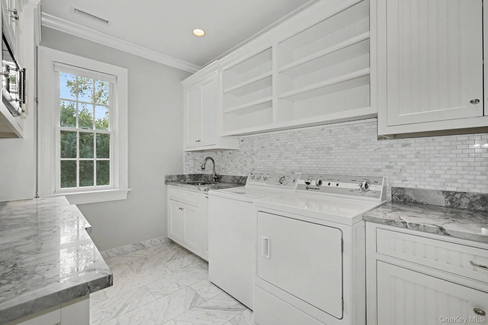 386 Westover Road, Stamford, CT, 4 Bedroom Bedrooms, 11 Room Rooms,5 BathroomBathrooms,Residential Lease,For Rent,Westover,0,1051869 386 Westover Road, Stamford, CT, 4 Bedroom Bedrooms, 11 Room Rooms,5 BathroomBathrooms,Residential Lease,For Rent,Westover,0,1051869